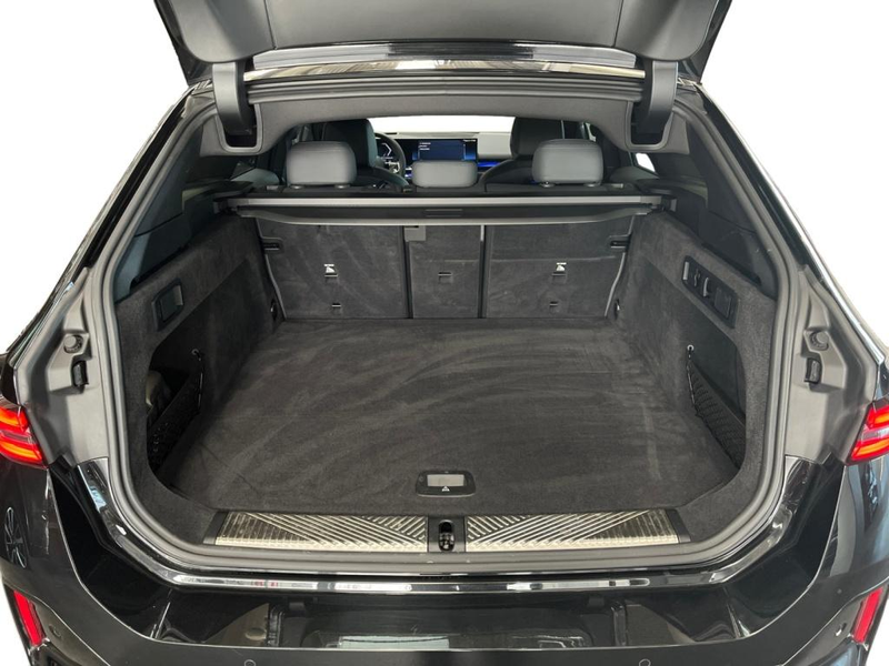 BMW 540 d xDrive Touring M Sport BMW d xDrive Touring M — photo 13