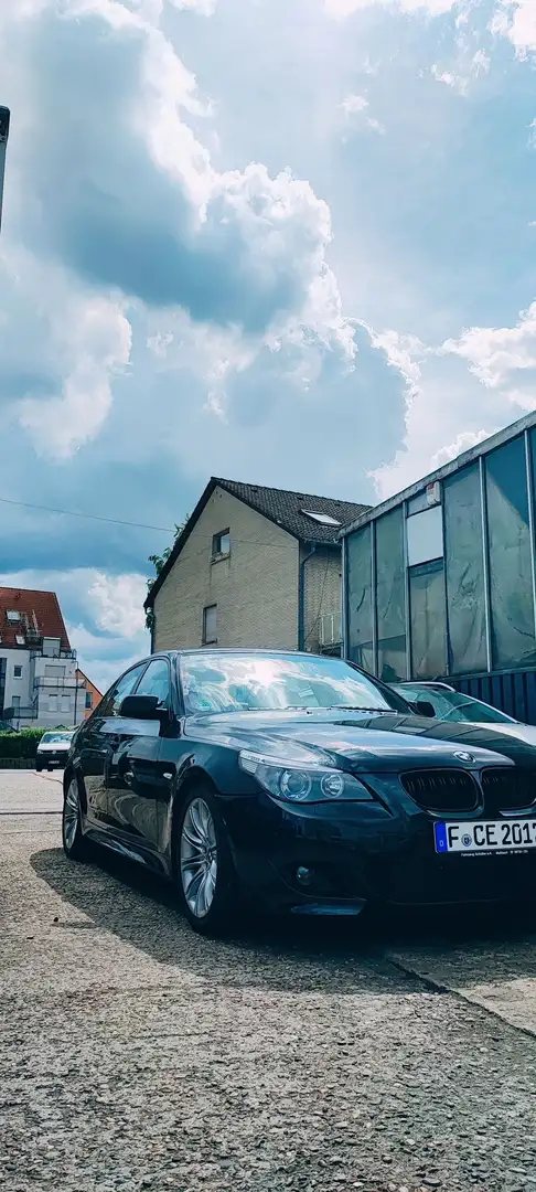 BMW 523 523i - 1