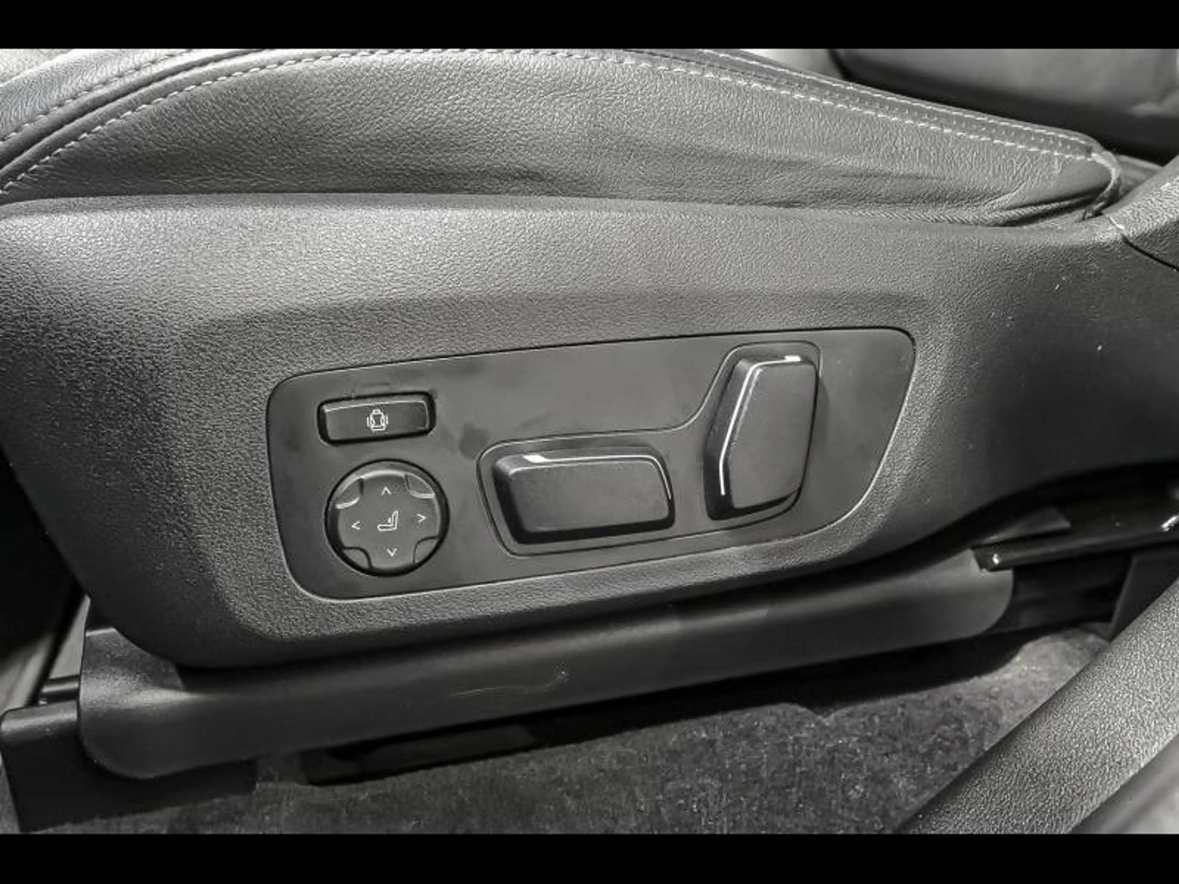 BMW X3 xDrive30d - MPACK|PANO|TH|360CAM|H&K|DASS — photo 18