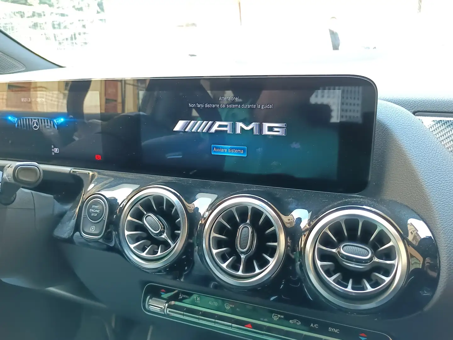 Mercedes-Benz GLA 35 AMG SUV 5 Porte, Benzina 225 Potenza kW Semiautomatico Černá - 1
