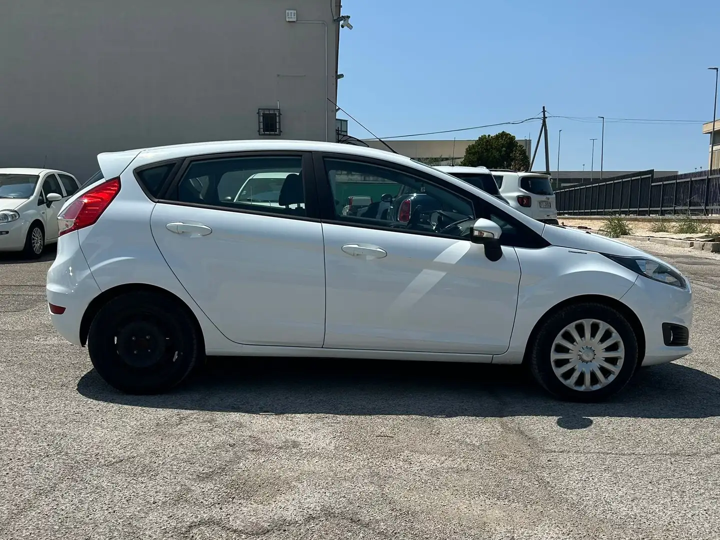 Ford Fiesta VAN 1.5 TDCI 5 PORTE 4 POSTI - 2017 Wit - 2