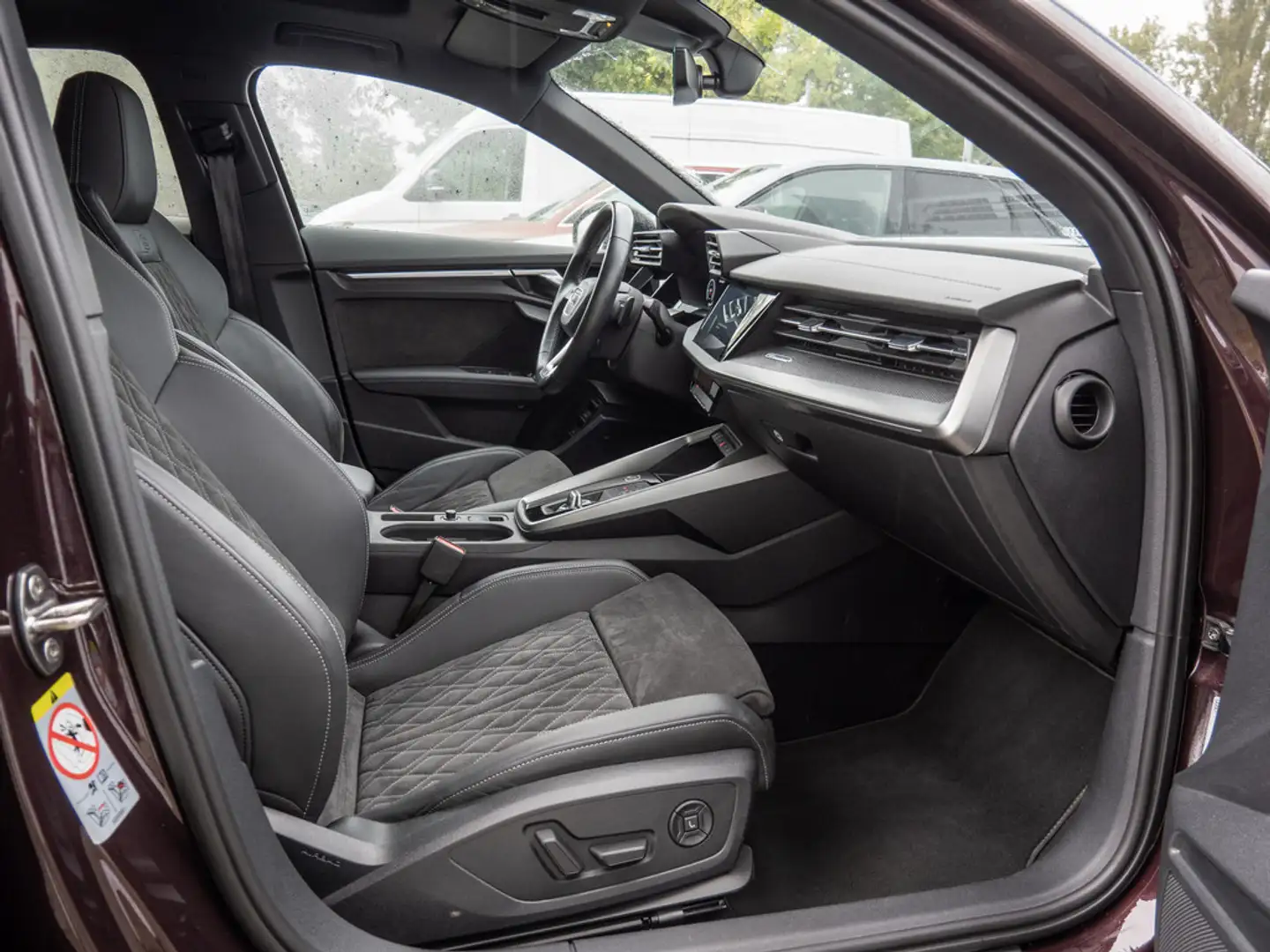 Audi A3 Sportback 40TFSI S line MATRIX NAVI PANORA - 2