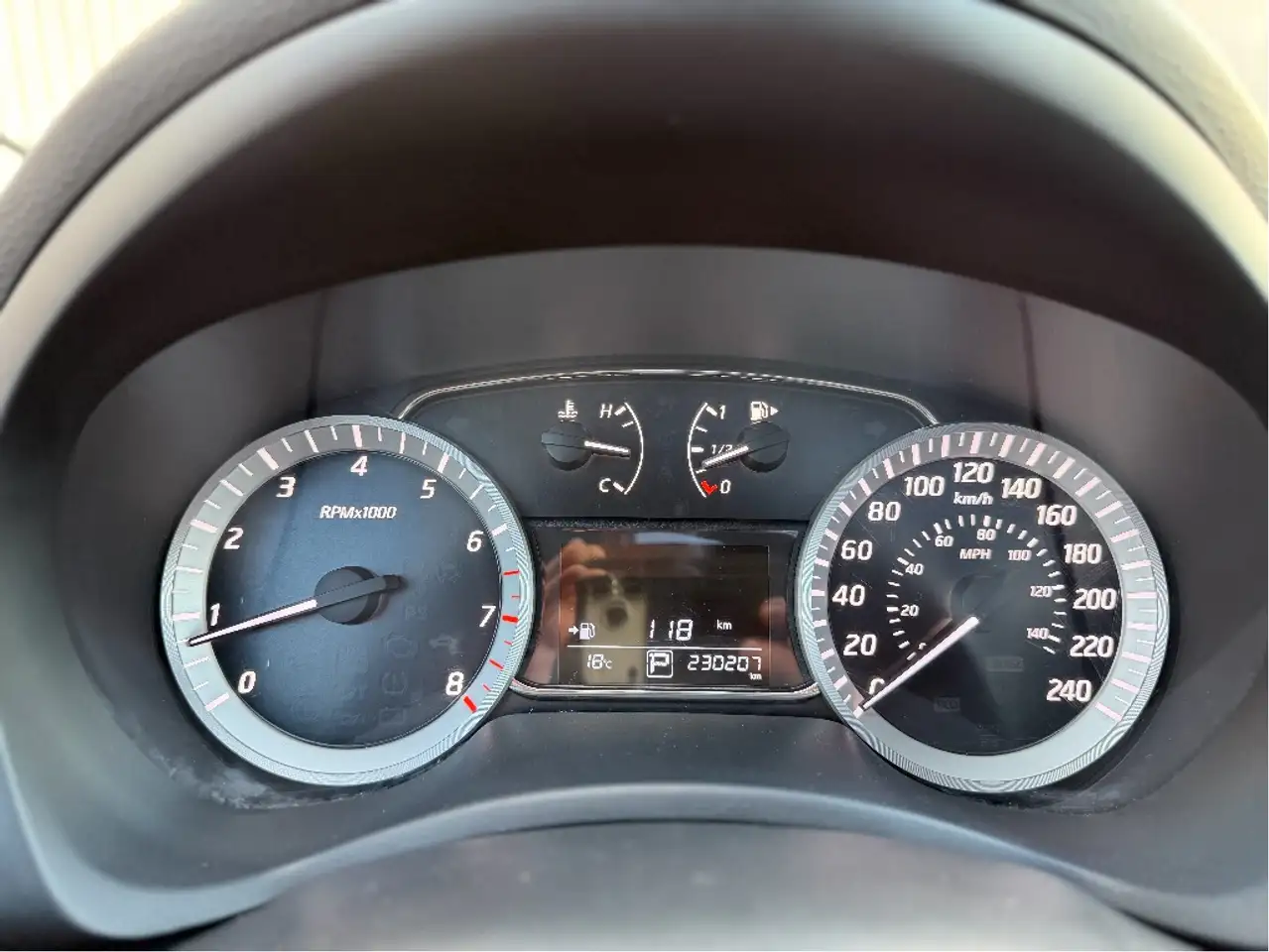 Nissan Sentra снимка Nissan Sentra