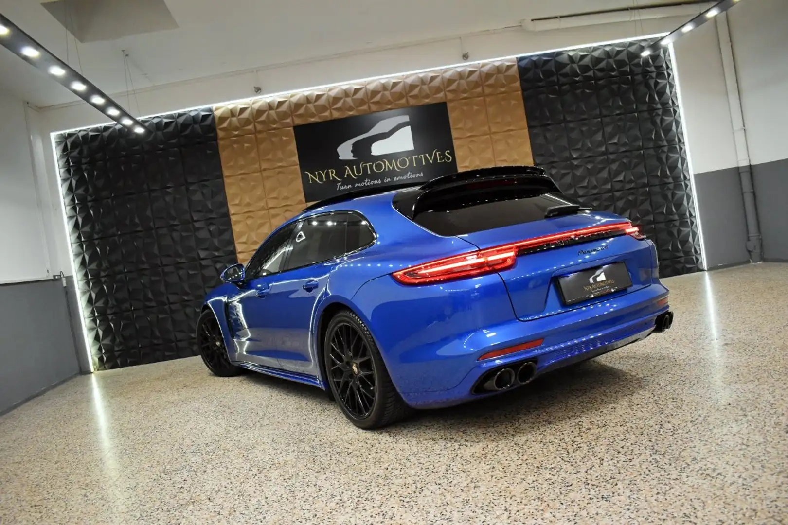 Porsche Panamera 4 Sport Turismo Aut. LUFT, PANO, SITZKHLNG, KAMERA Blau - 2