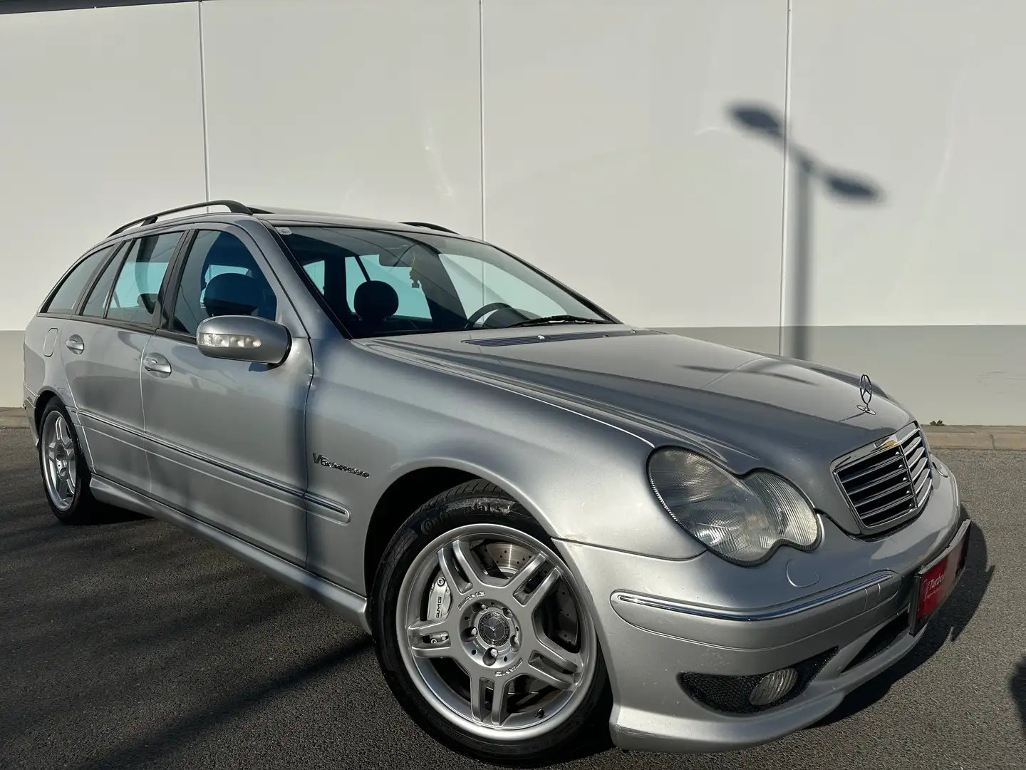 Mercedes-Benz C 32 AMG T Kompressor Aut. // ORGINAL // SERVICEGEPFLEGT // Srebrny - 1