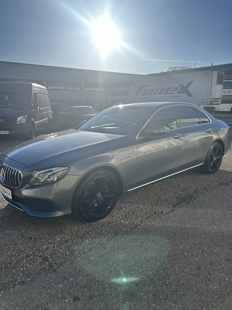 Mercedes-Benz E 220 d 9G-TRONIC - 2