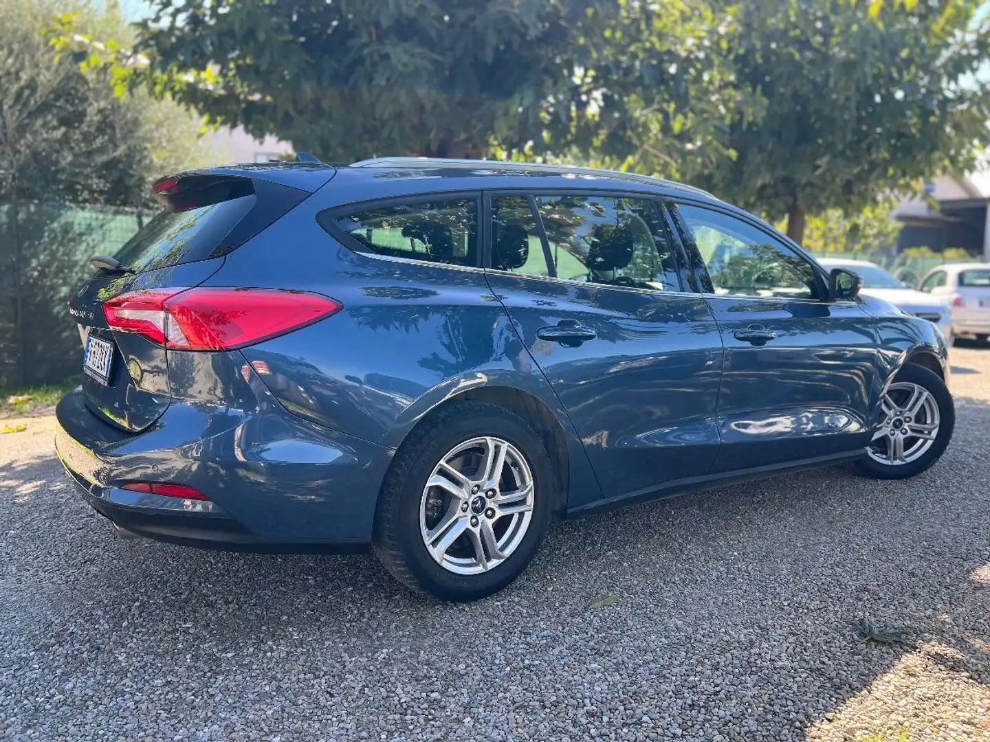 Ford Focus SW 1.5 ecoblue Business Co-pilot s&s 120cv auto Blauw - 2