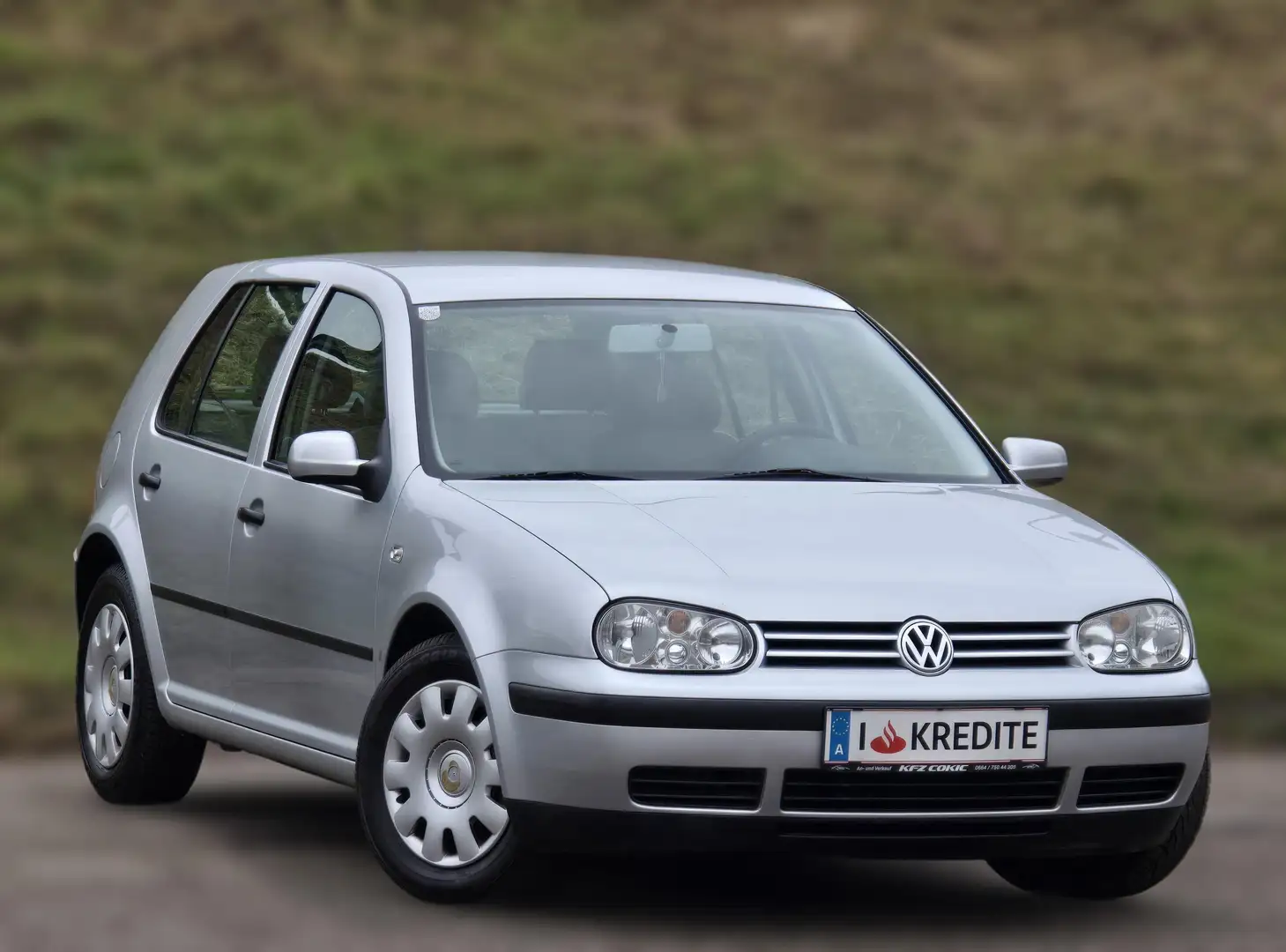 Volkswagen Golf 4motion TDI* Allrad-Neuwertig* 1.Besitz* Kredit* Grau - 2