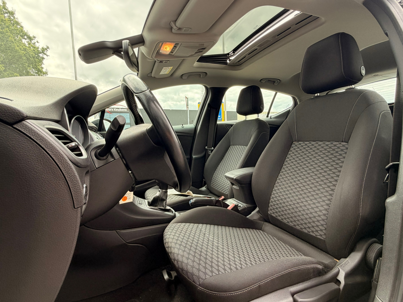 Opel Astra 1.0 Business+|Pano|Navi|Camera — photo 11