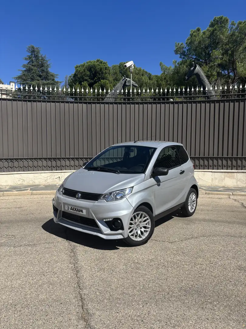 Aixam City Plateado - 1