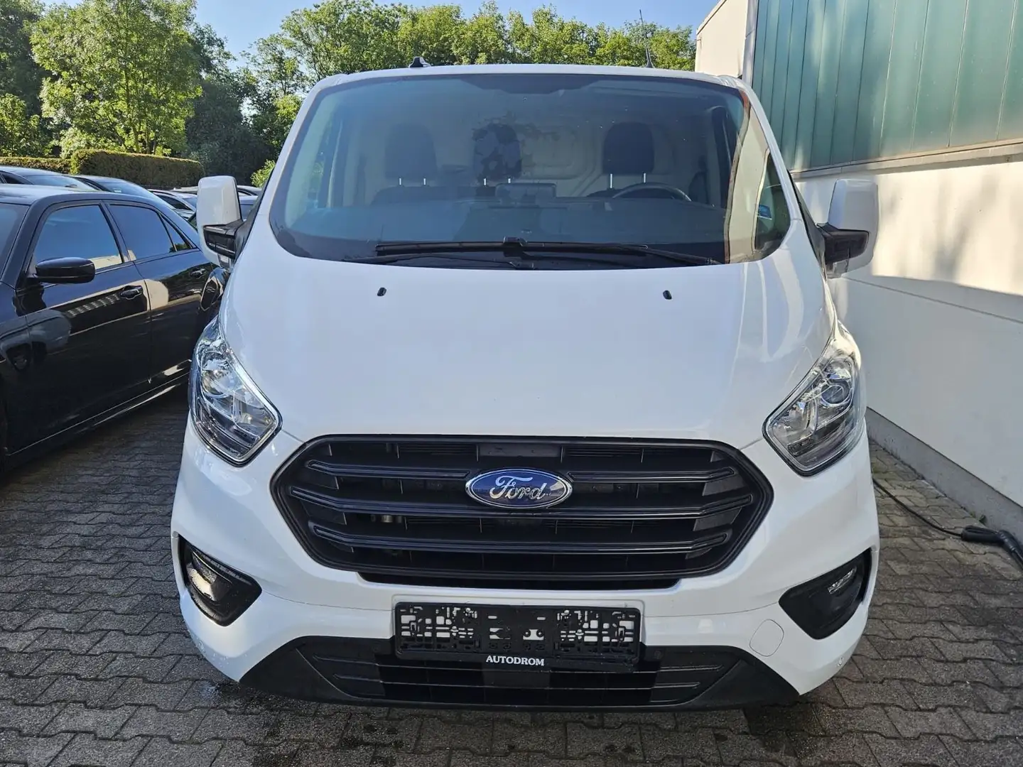 Ford Transit Custom Kasten 300 L1 Sortimo+Navi+Standh Weiß - 2