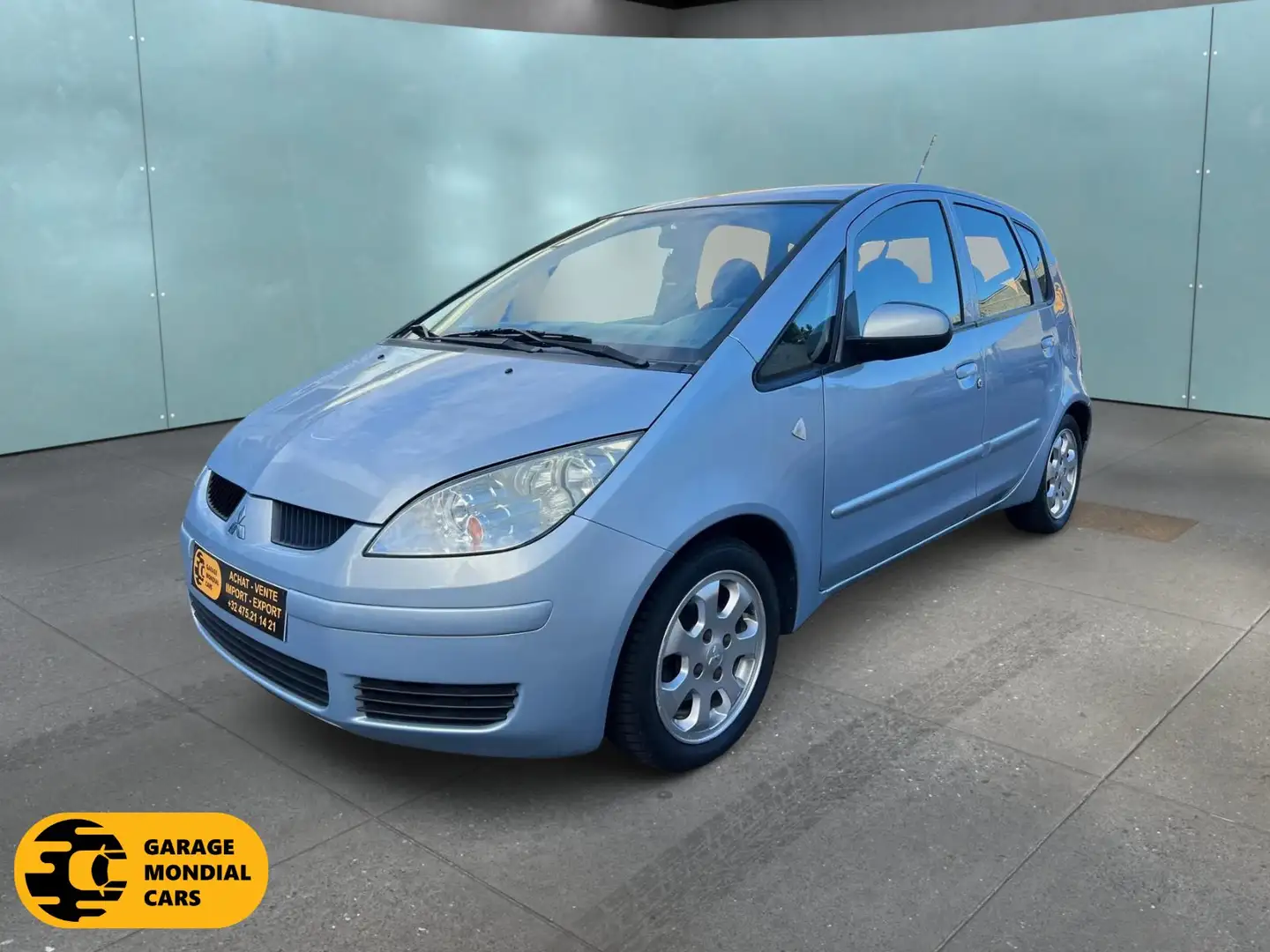 Mitsubishi Colt Colt 1.3i 16v Invite Blauw - 2