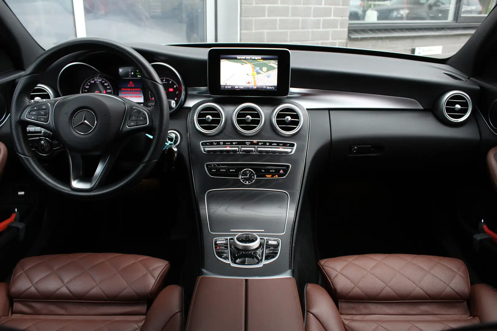 Mercedes-Benz C 350 Estate e Lease Edition / Camera / Leer / Navigatie Szary - 2