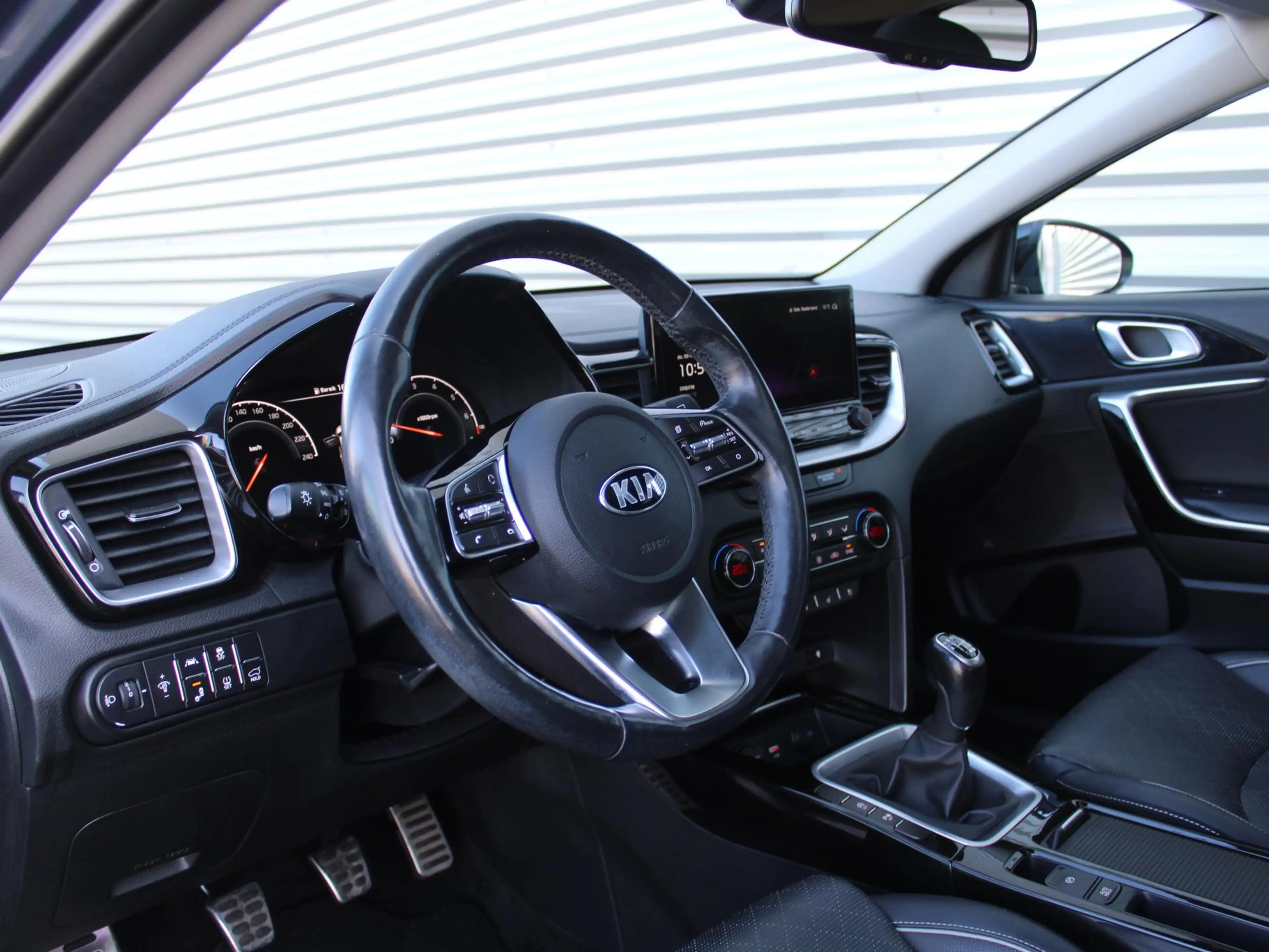 Kia XCeed 1.4 T-GDi ExecutiveLine | Trekhaak | Schuif-/kante — photo 28