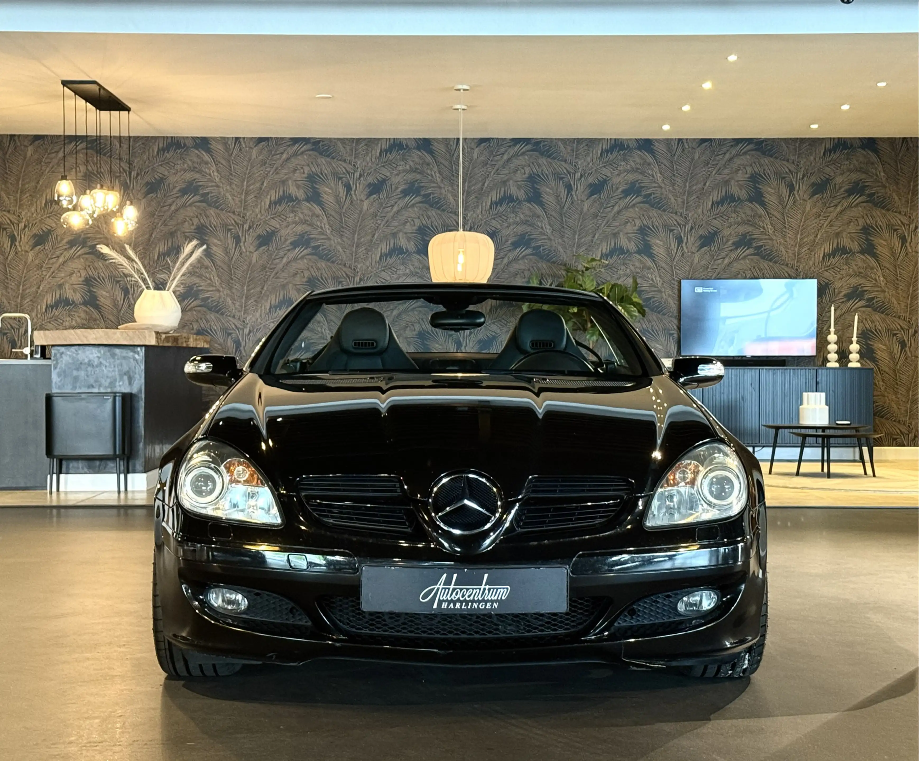 Mercedes-Benz SLK 350 V6 272PK I Black on Black I 18" — photo 9