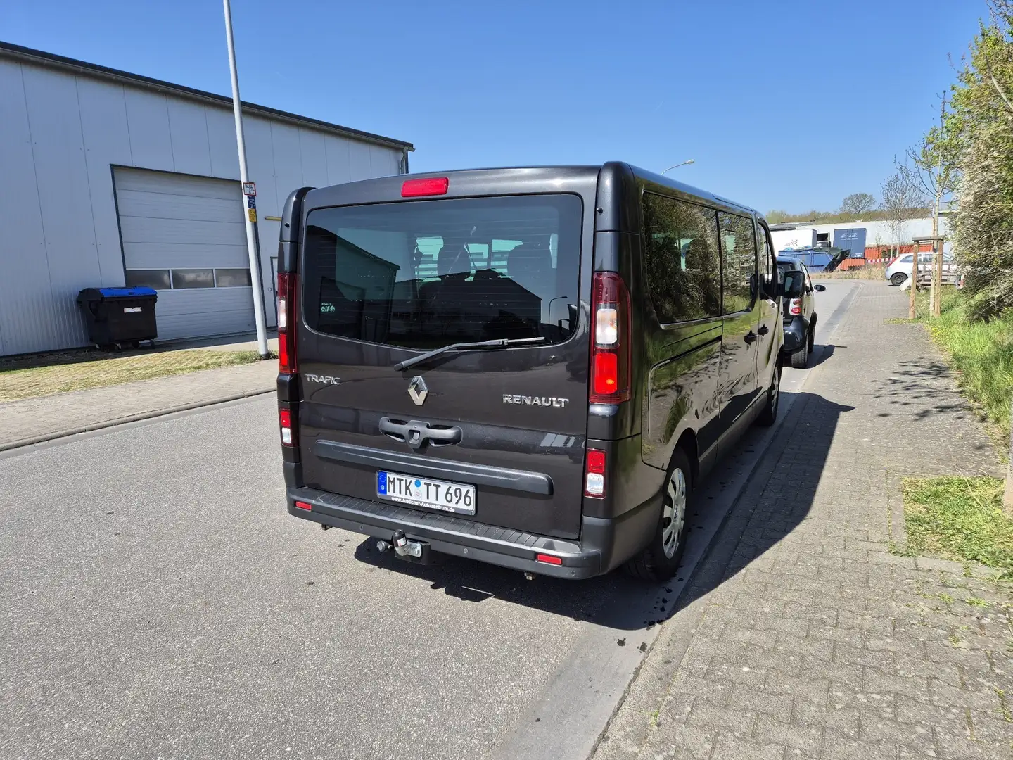 Renault Trafic ENERGY dCi 145 Grand Spaceclass Schwarz - 2