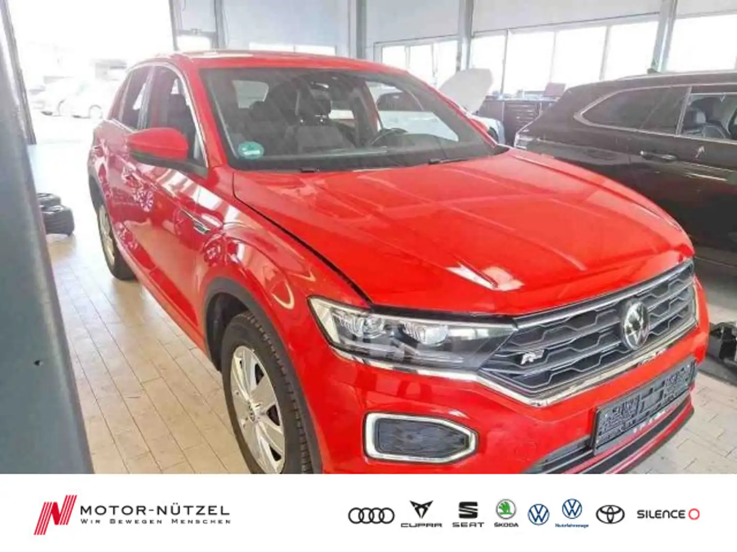 Volkswagen T-Roc 1.5 TSI DSG R-LINE LED+NAVI+ACC+DAB+BEATS Rot - 1