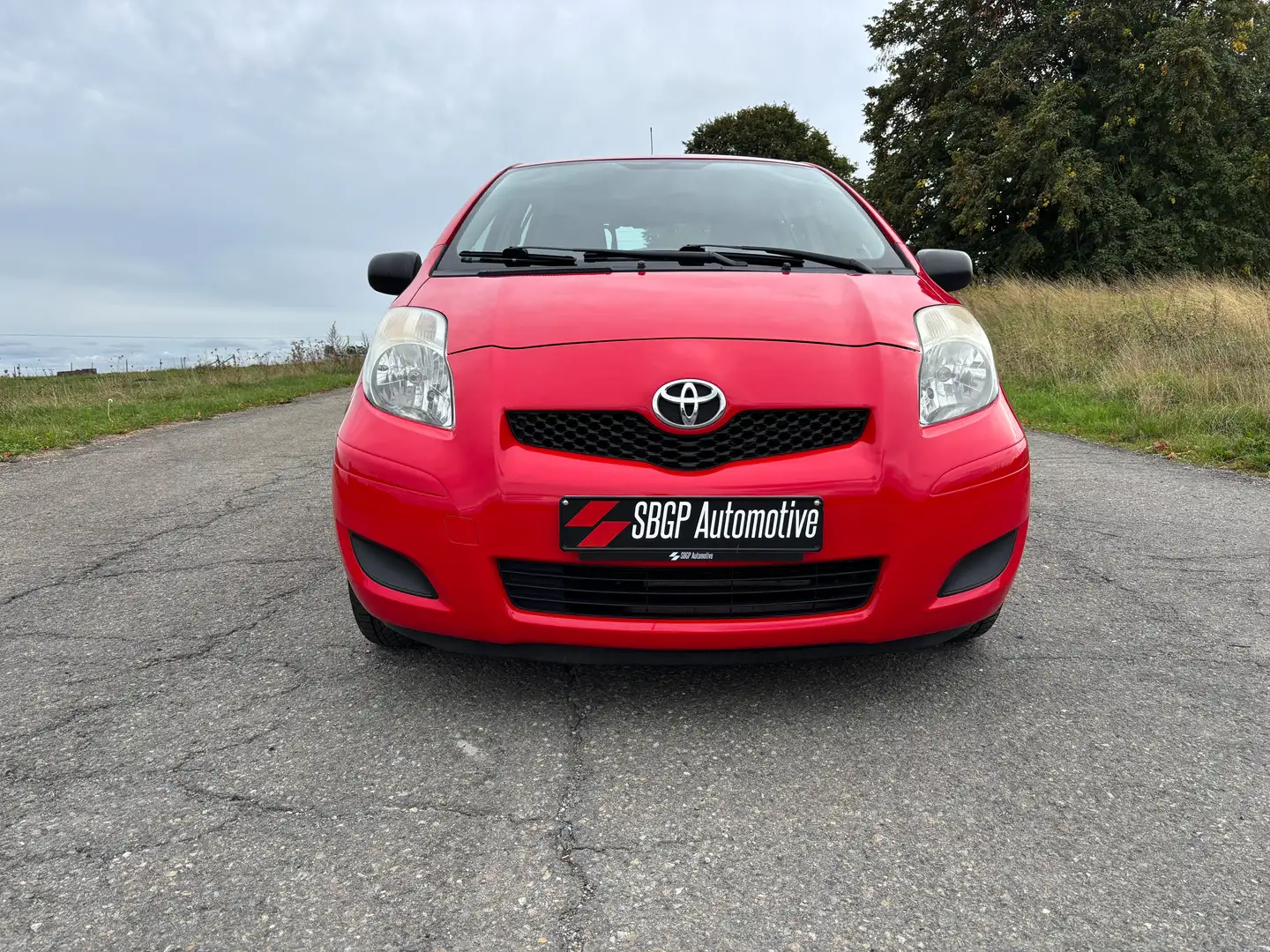 Toyota Yaris 2 1.0i VVT-i / Clim / Facelift / Garantie 1an* Rouge - 2