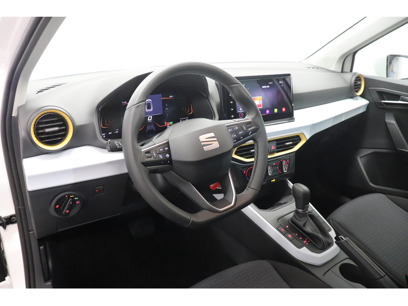 SEAT Arona 1.0 TSI Style DSG #NAVI #LED — photo 8