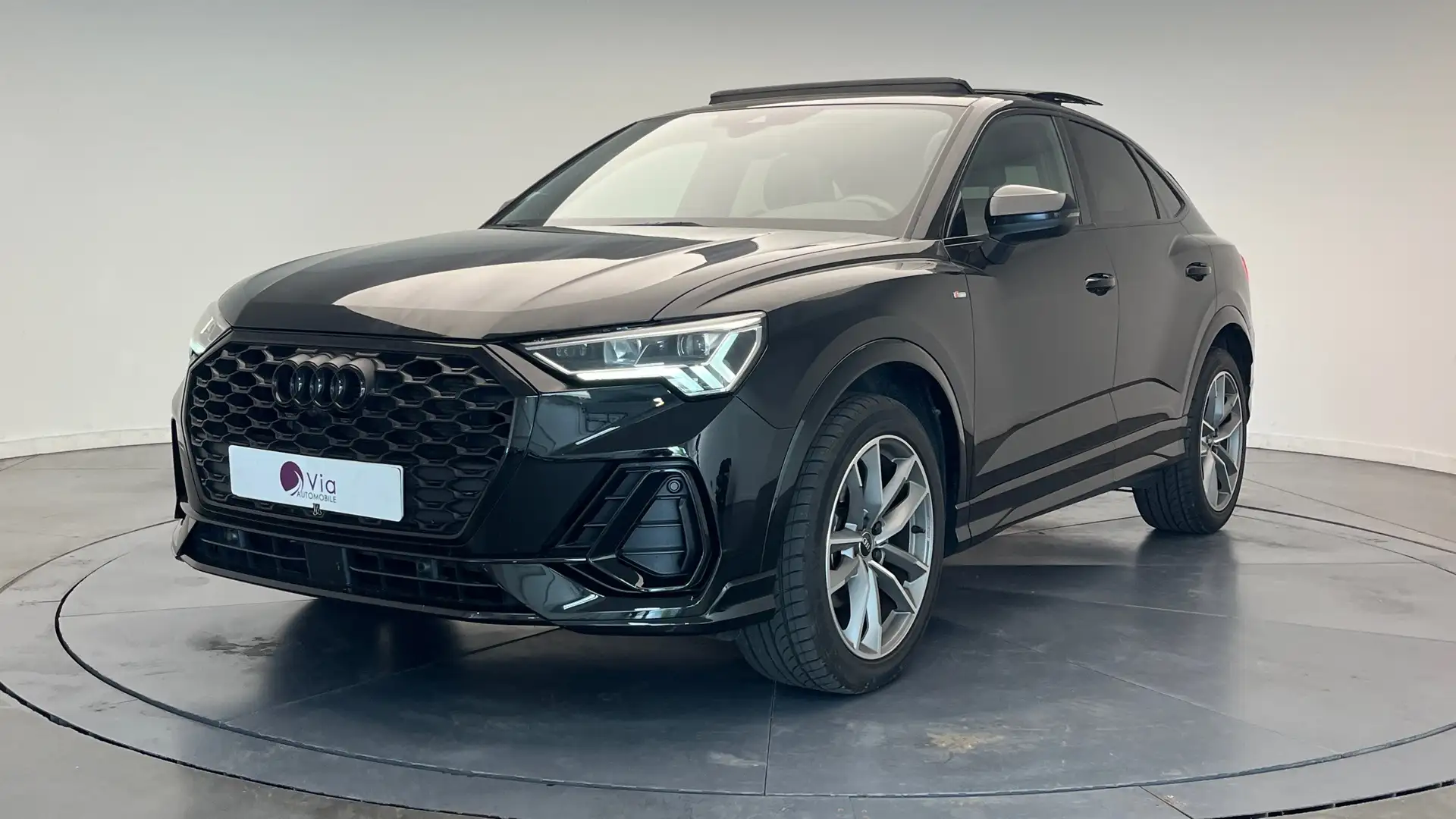 Audi Q3 35 tdi 150 s line / origine france / toit ouvrant  Noir - 1
