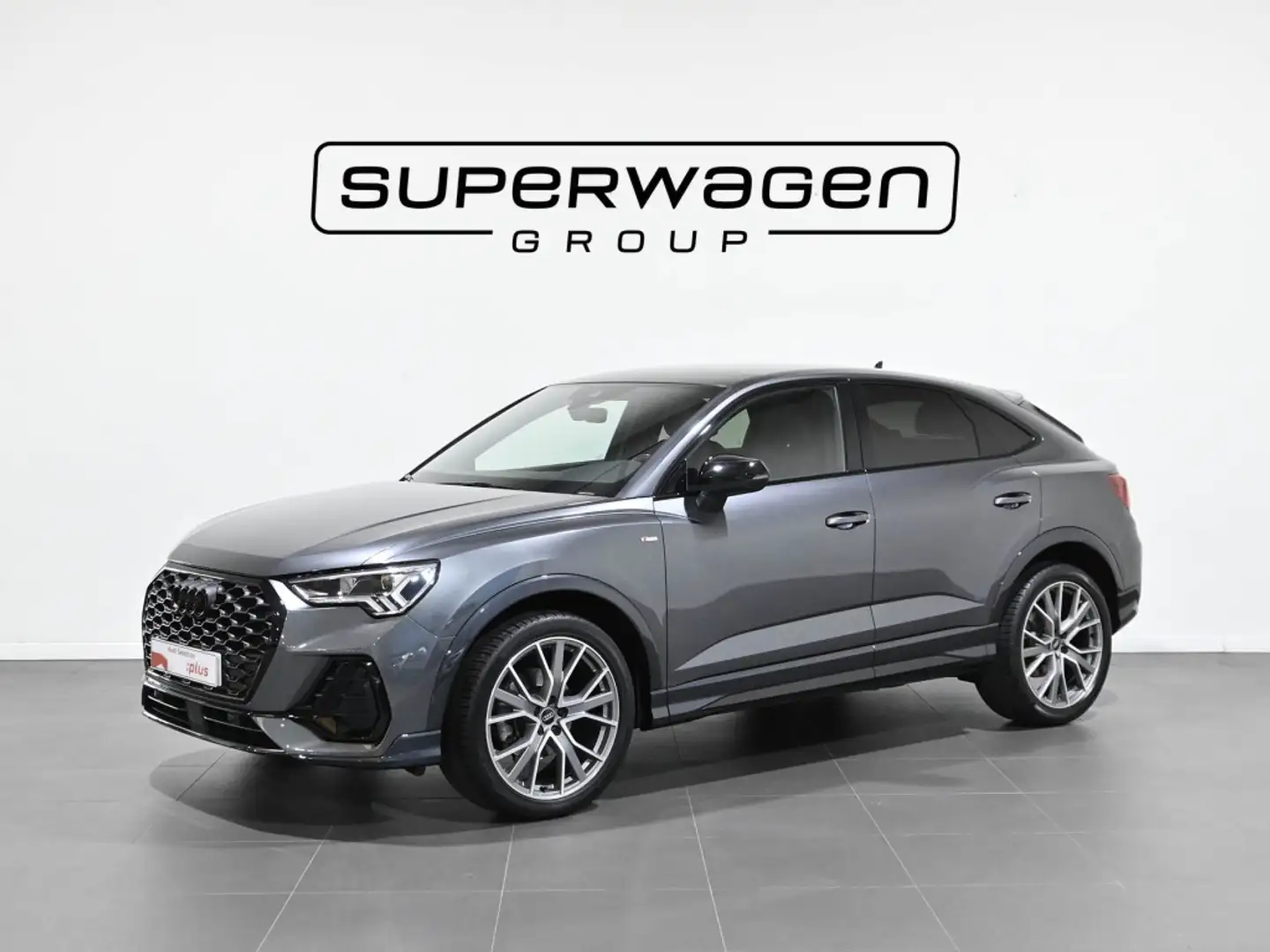 Audi Q3 Sportback 35 TDI Black line S tronic Gris - 1