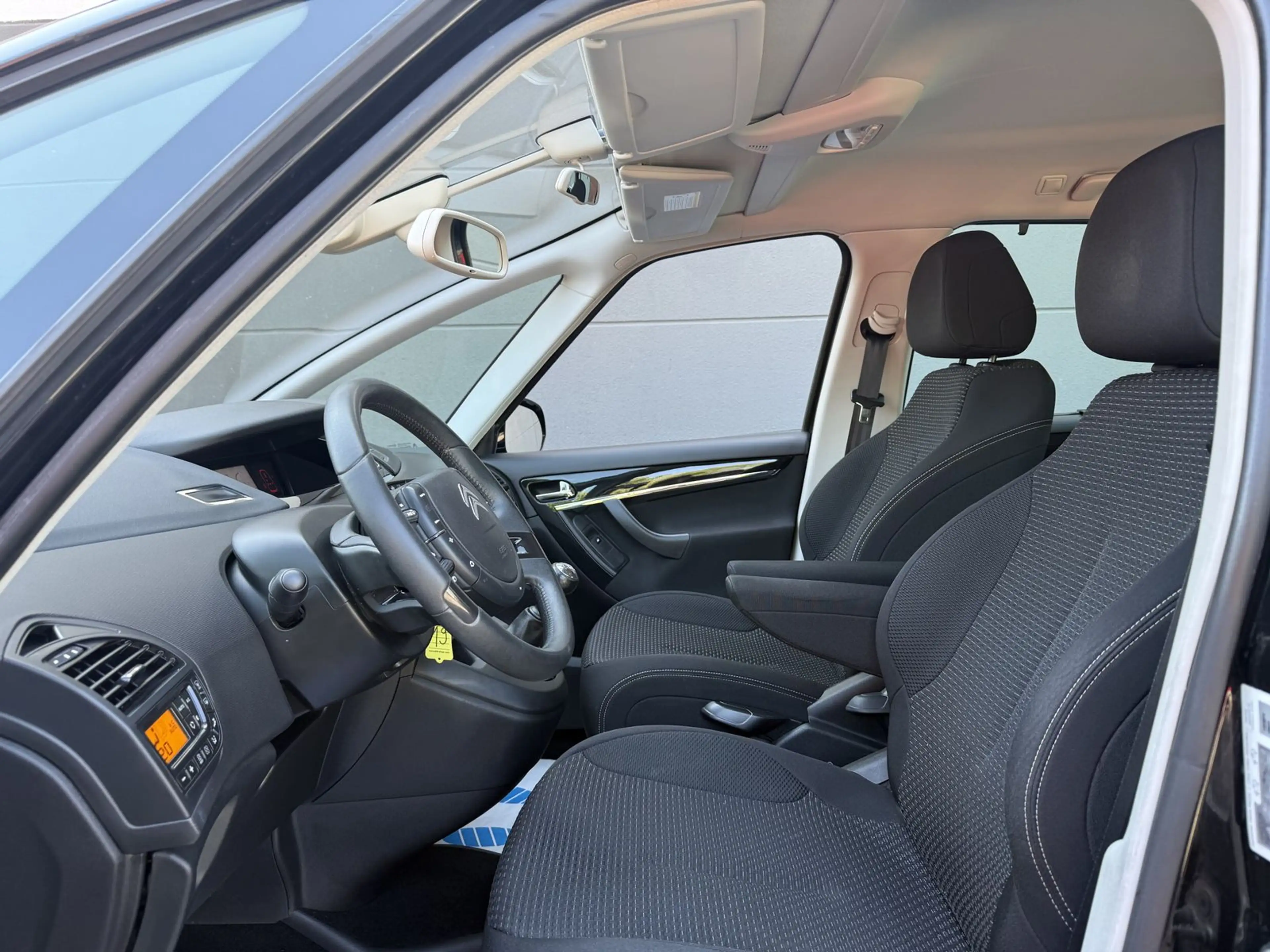 Citroen C4 Picasso Grand C4 Picasso 1.6 HDI Selection *PDC* — photo 11
