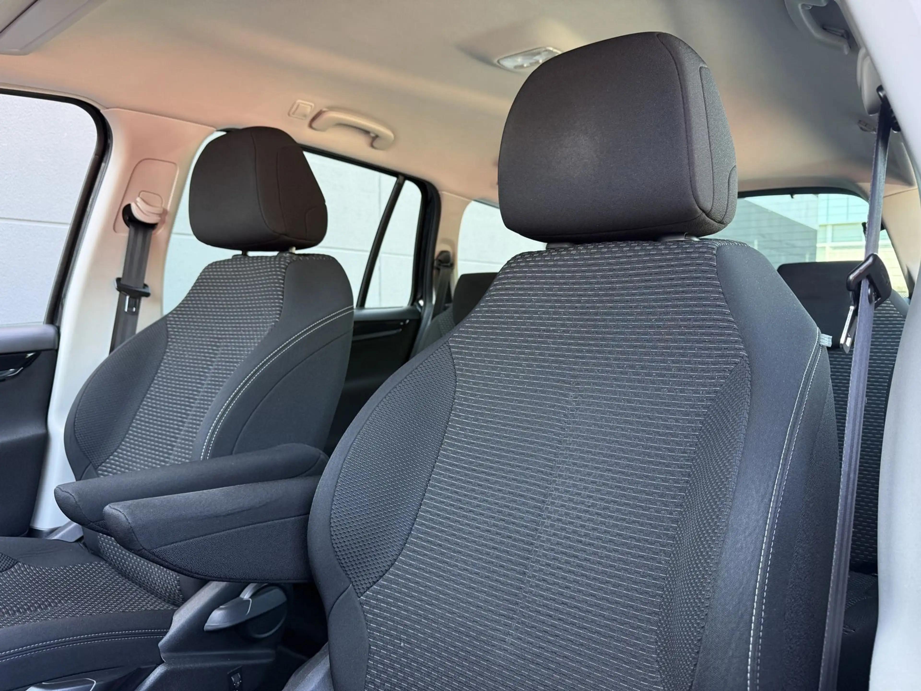 Citroen C4 Picasso Grand C4 Picasso 1.6 HDI Selection *PDC* — photo 12