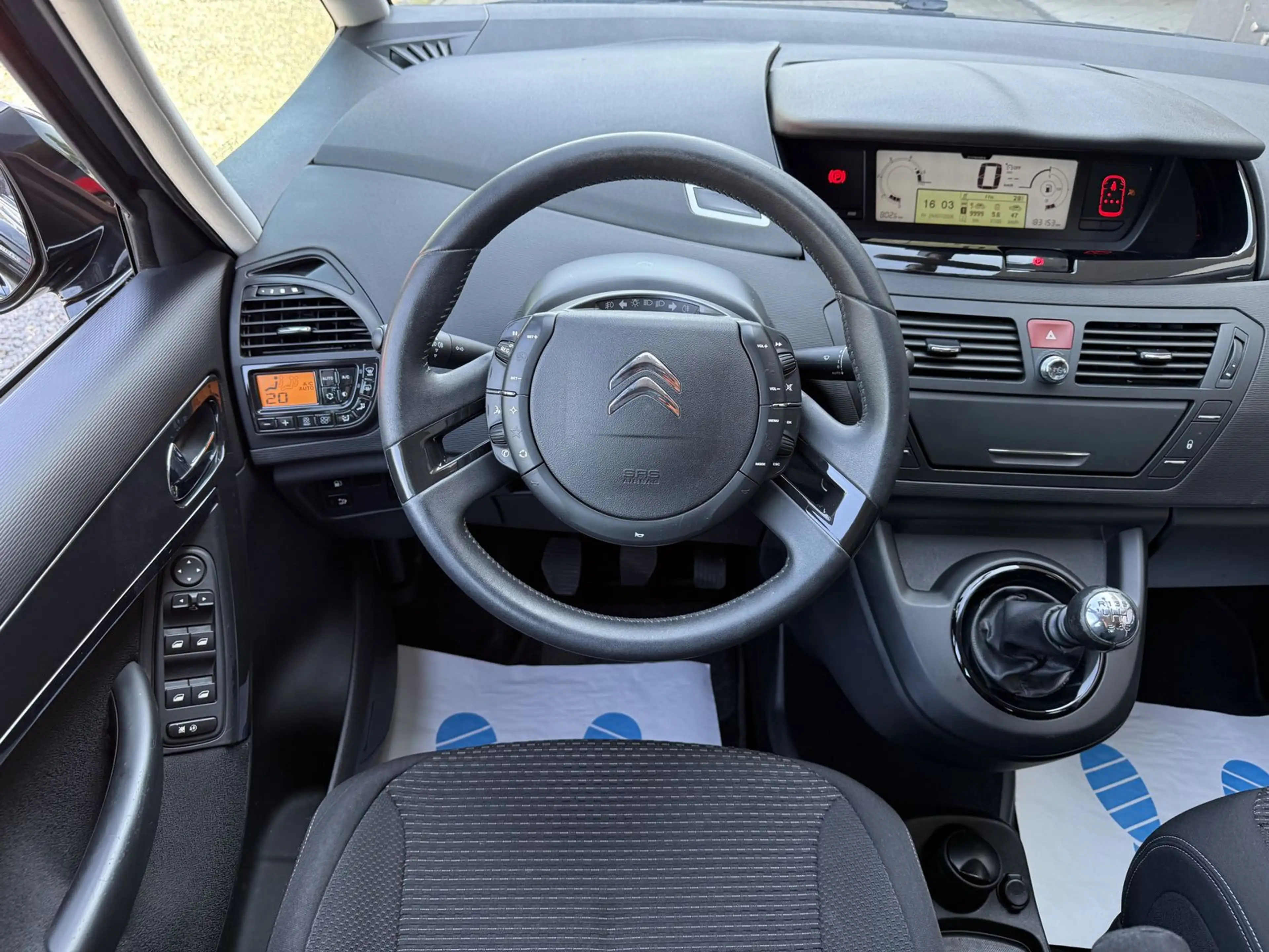 Citroen C4 Picasso Grand C4 Picasso 1.6 HDI Selection *PDC* — photo 7