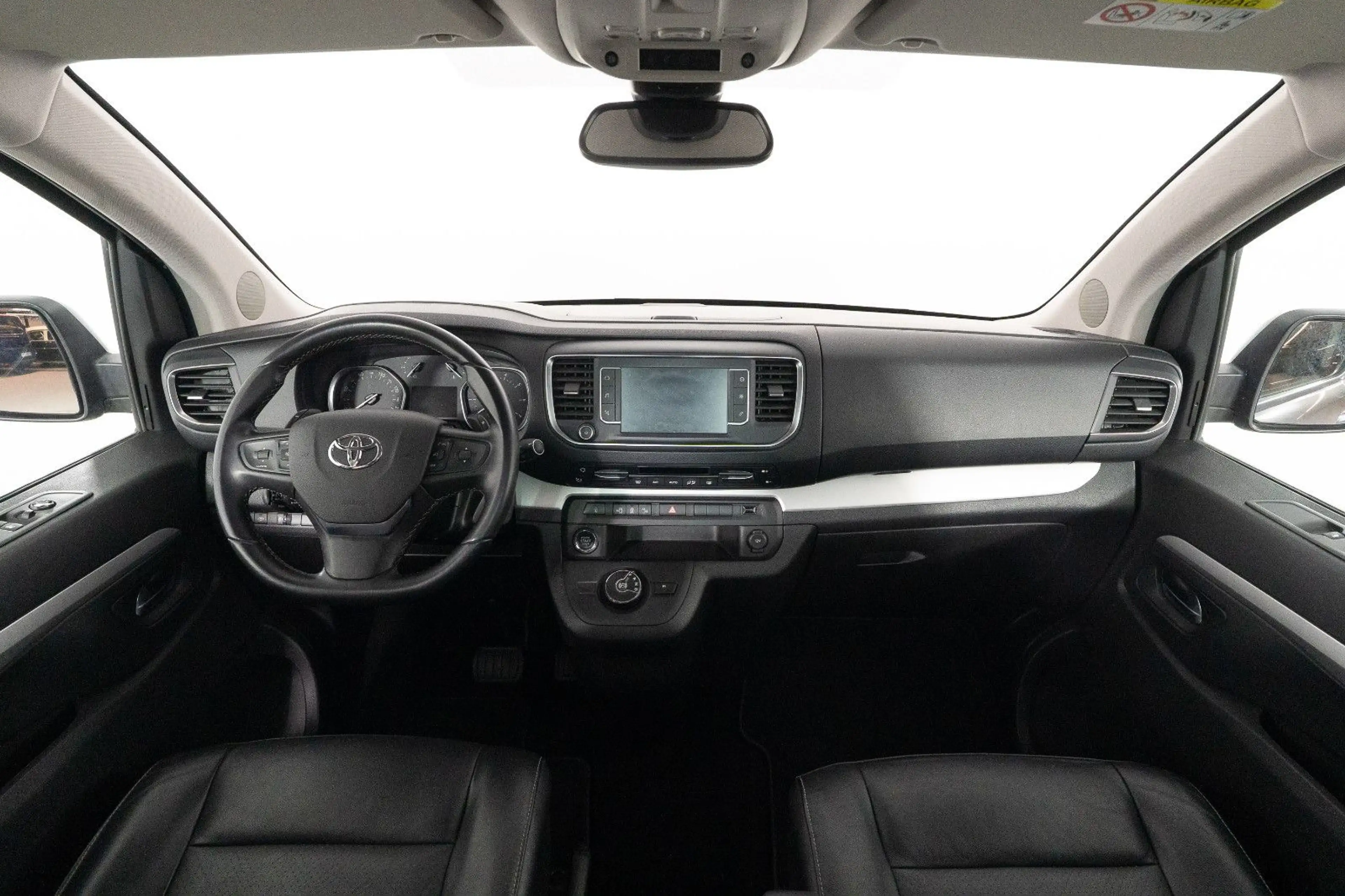 Toyota Verso Proace Verso L2 2.0 D 4D Automatik Executive — photo 13