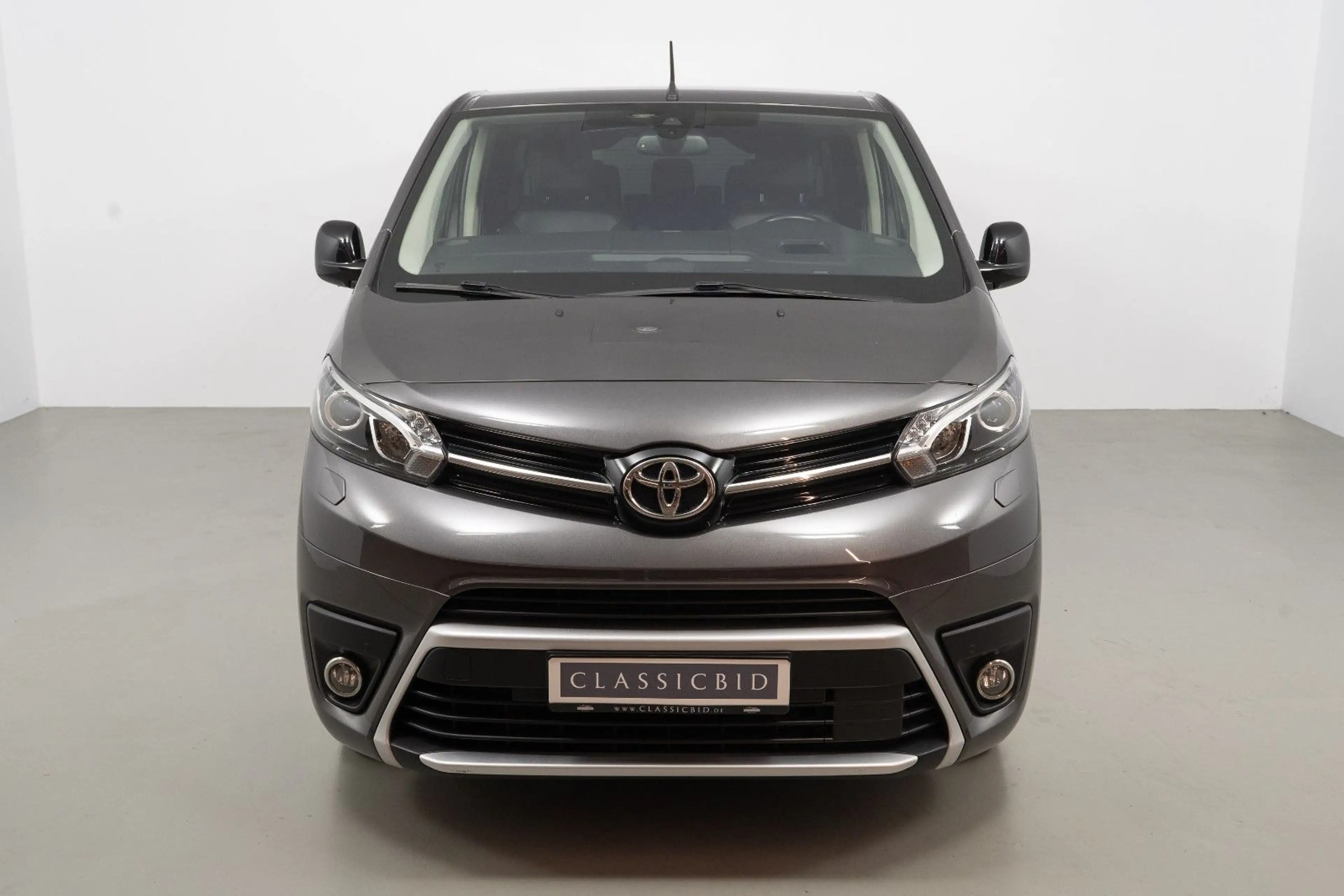 Toyota Verso Proace Verso L2 2.0 D 4D Automatik Executive — photo 3