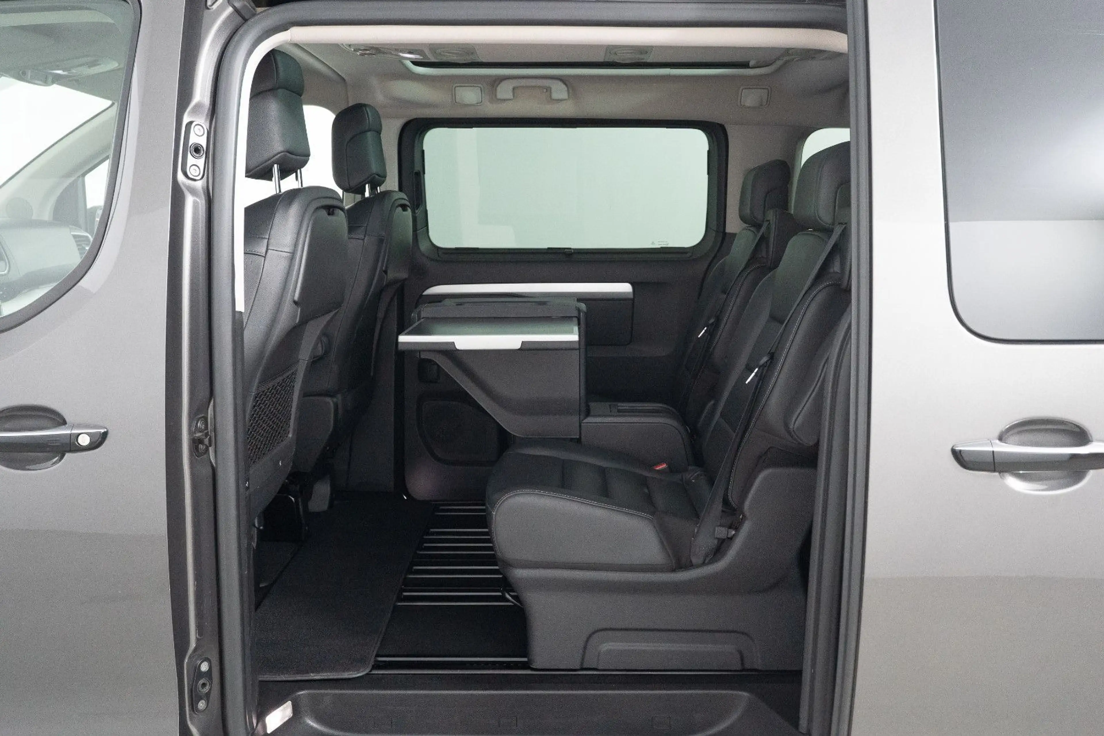 Toyota Verso Proace Verso L2 2.0 D 4D Automatik Executive — photo 12