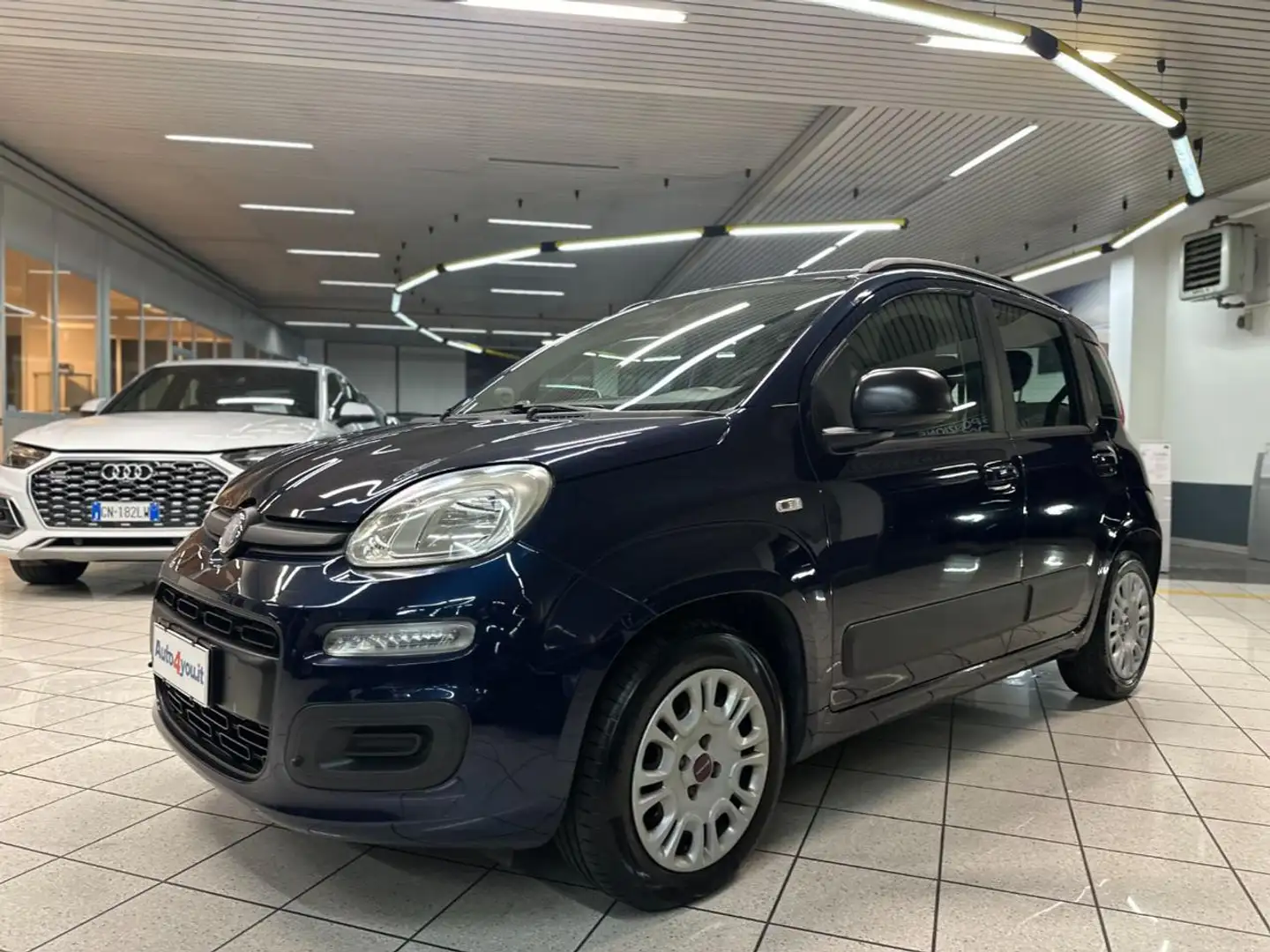 Fiat Panda 1.2 Lounge -UNICO PROPRIETARIO - NEOPATENTATO Blau - 2