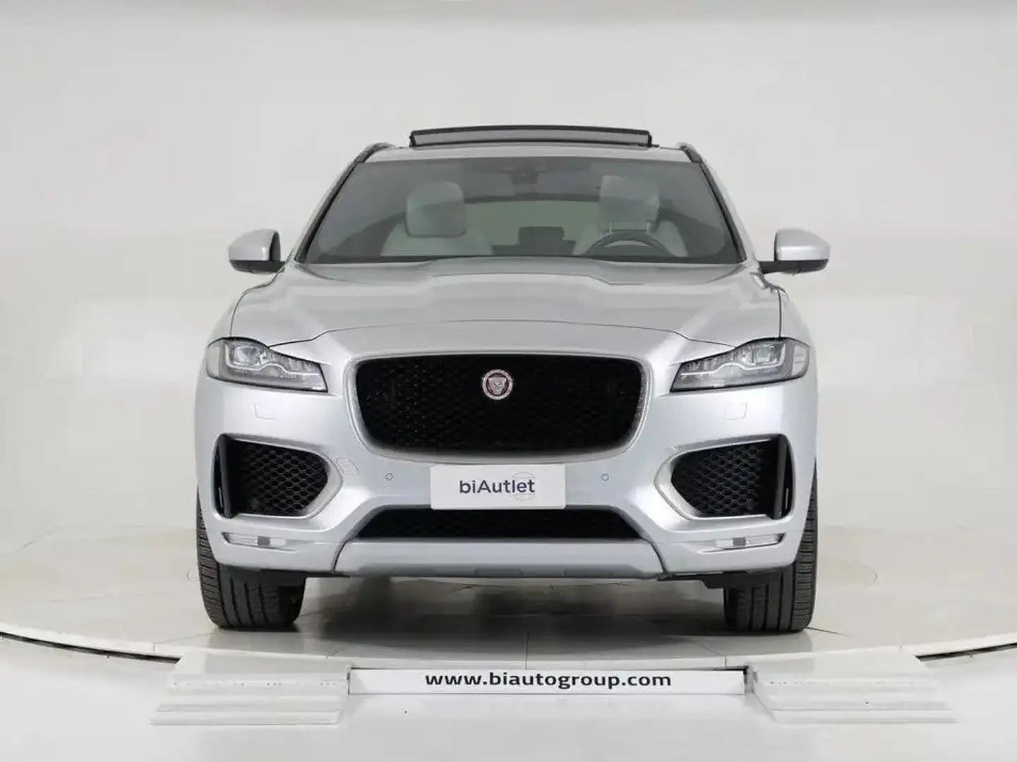 Jaguar F-Pace F-Pace 3.0d V6 First edition awd 300cv auto Argent - 1
