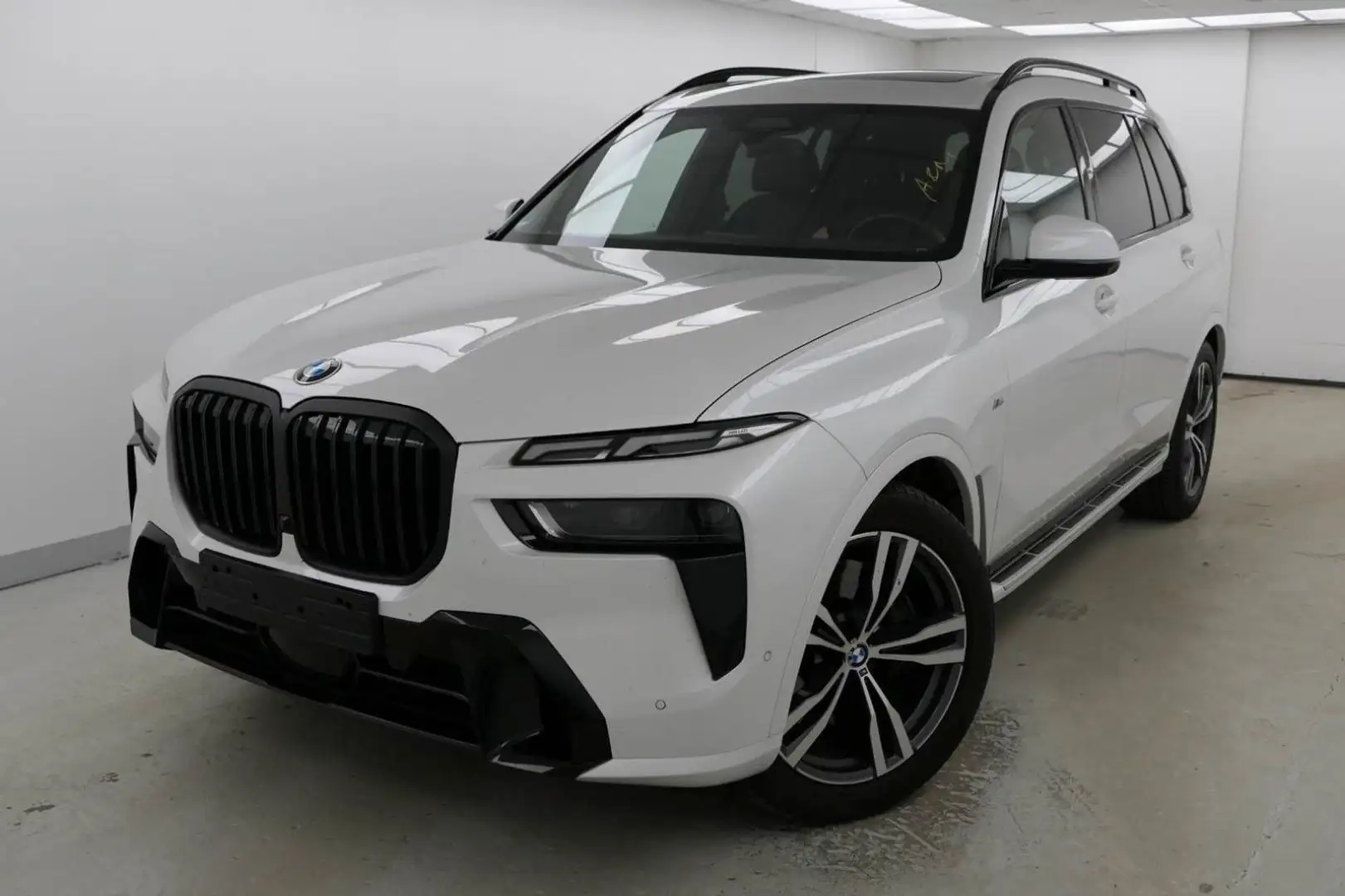 BMW X7 xDrive 40d M Sport /SKY LOUNGE /MASSAGE / 1HA Blanc - 1