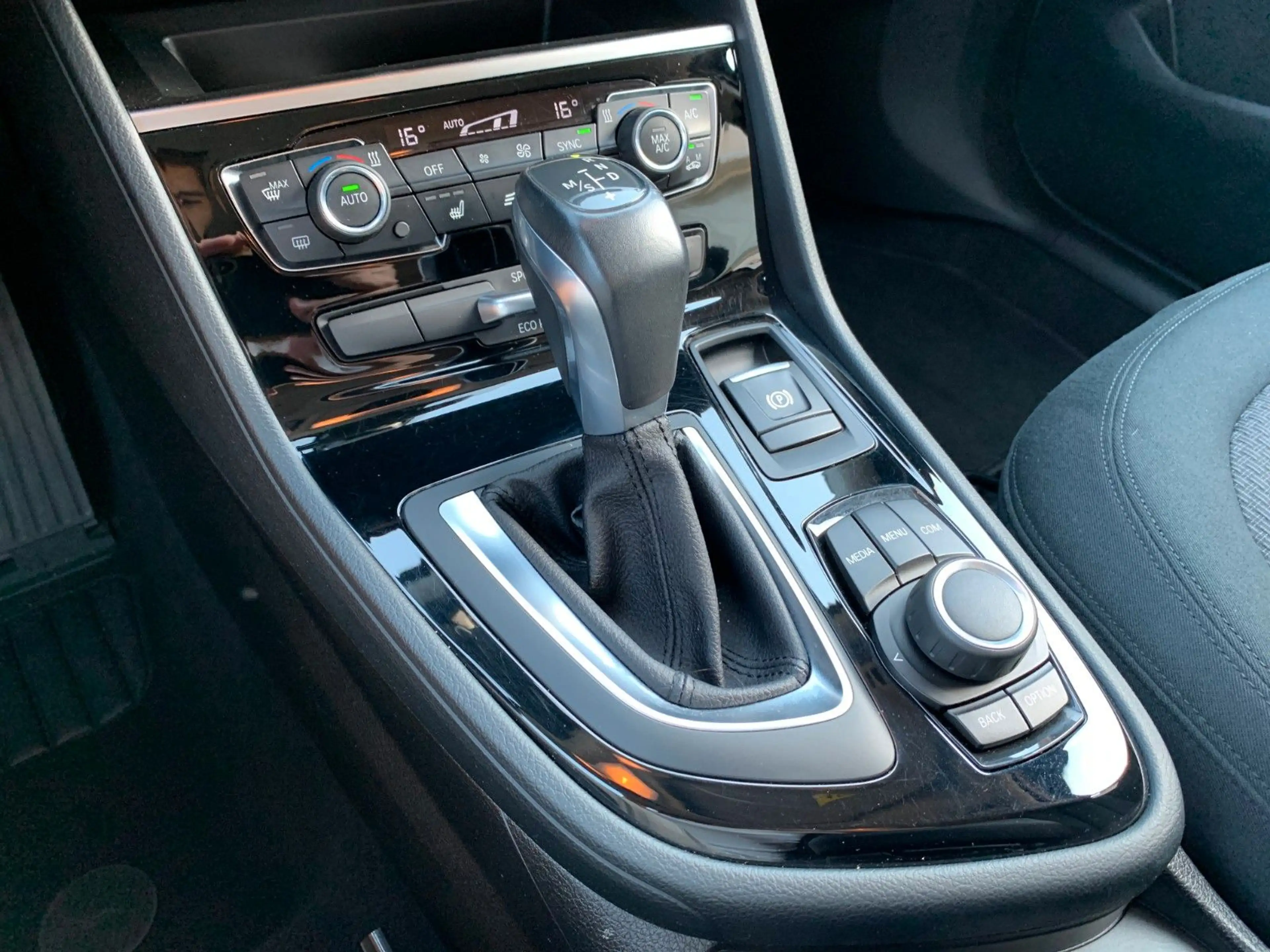BMW 220 AHK+LED+Sitzhz+Klimaaut+PDC — photo 14