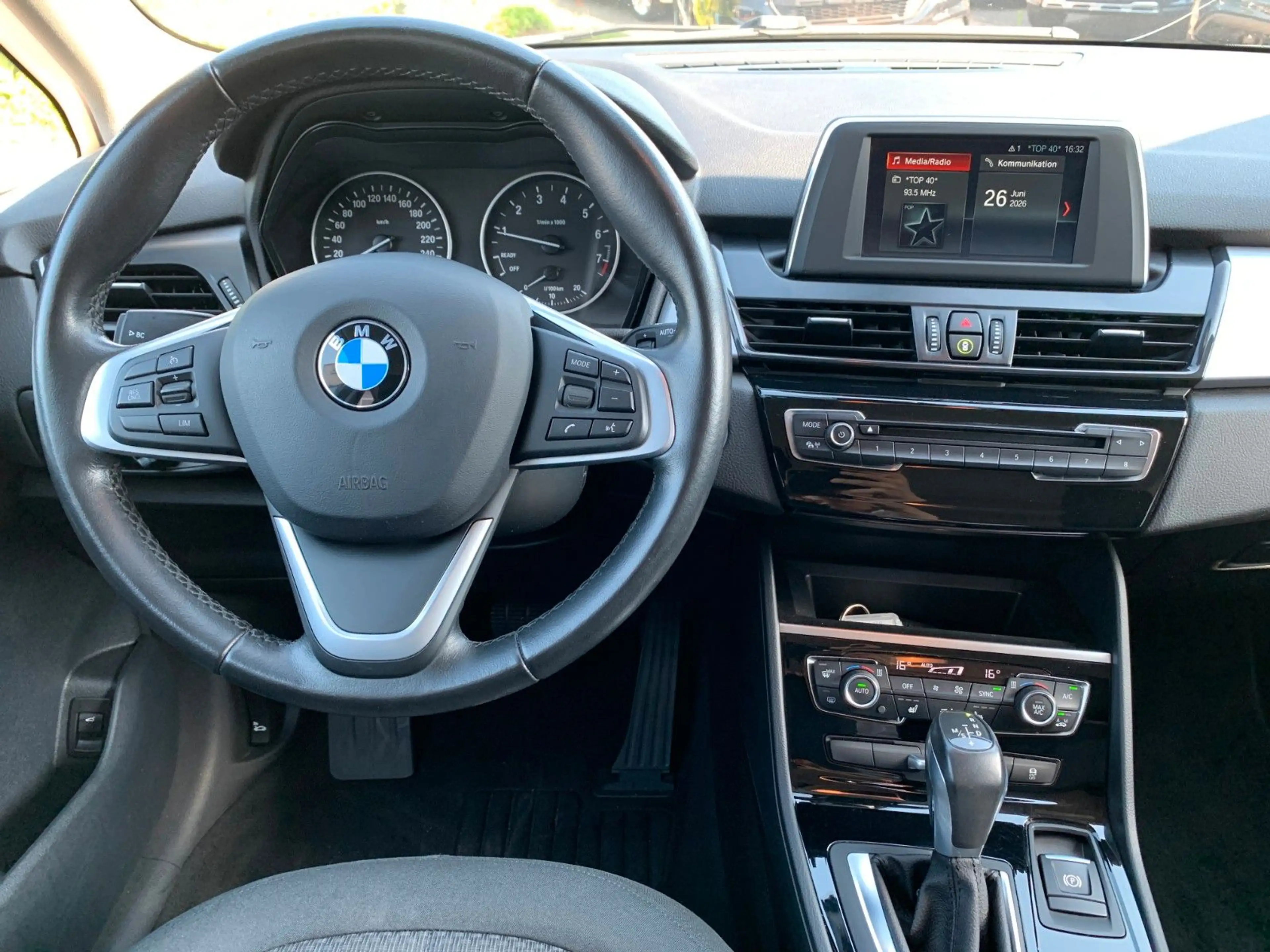 BMW 220 AHK+LED+Sitzhz+Klimaaut+PDC — photo 12