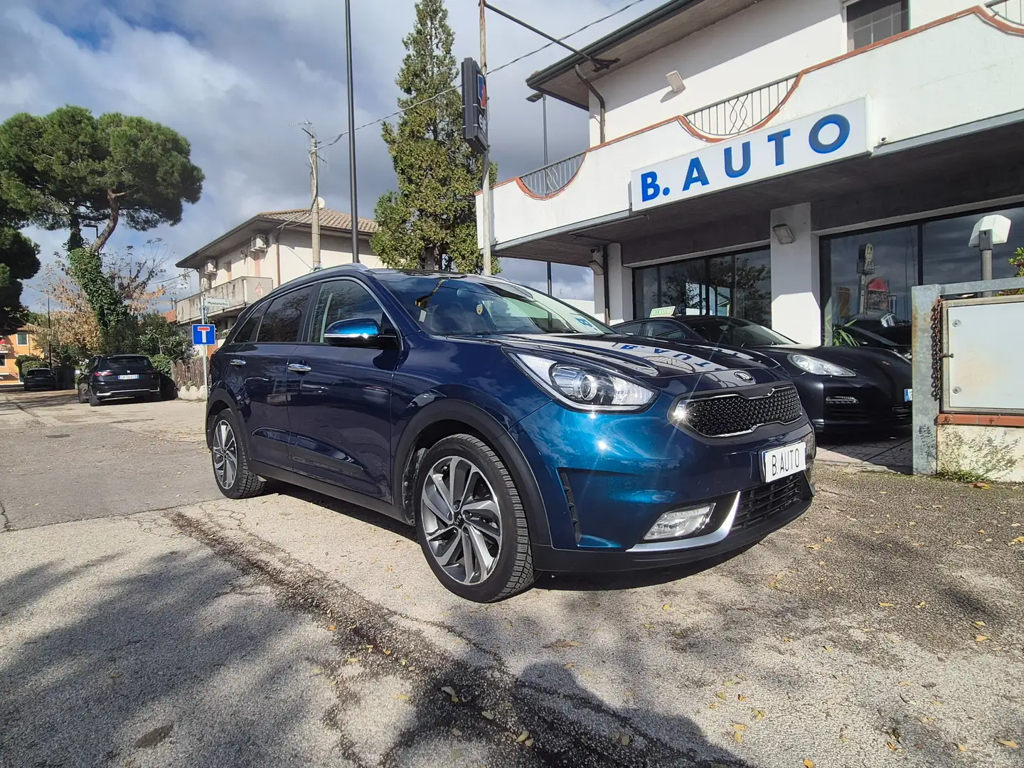 Kia Niro Niro I 2017 1.6 gdi hev Energy dct my18 Bleu - 1