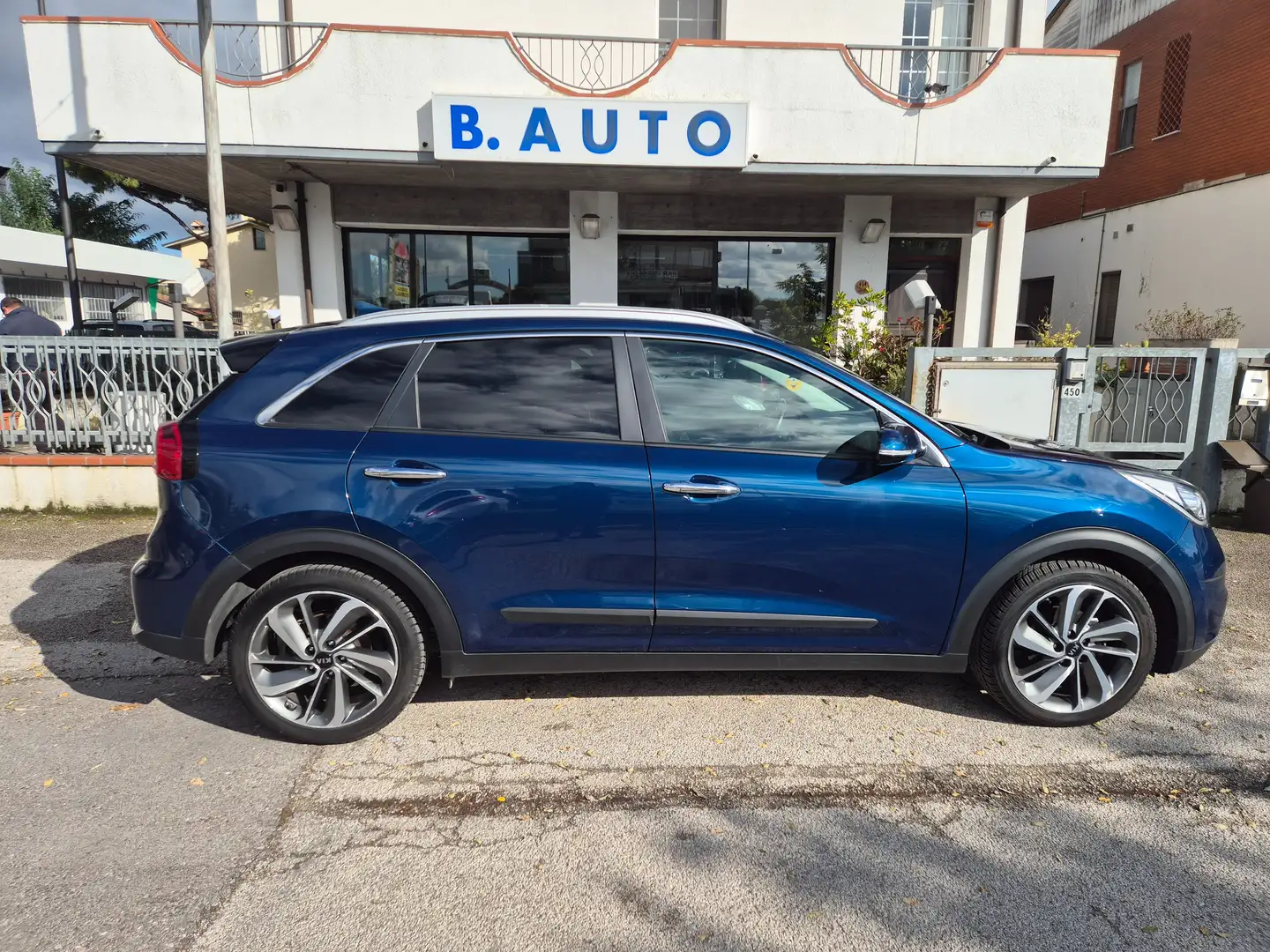 Kia Niro Niro I 2017 1.6 gdi hev Energy dct my18 Bleu - 2