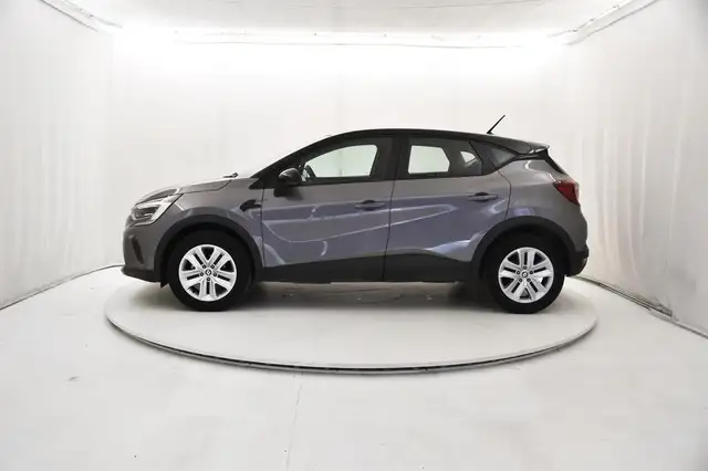 Renault Captur view 2