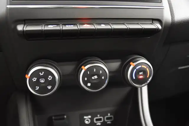 Renault Captur view 11