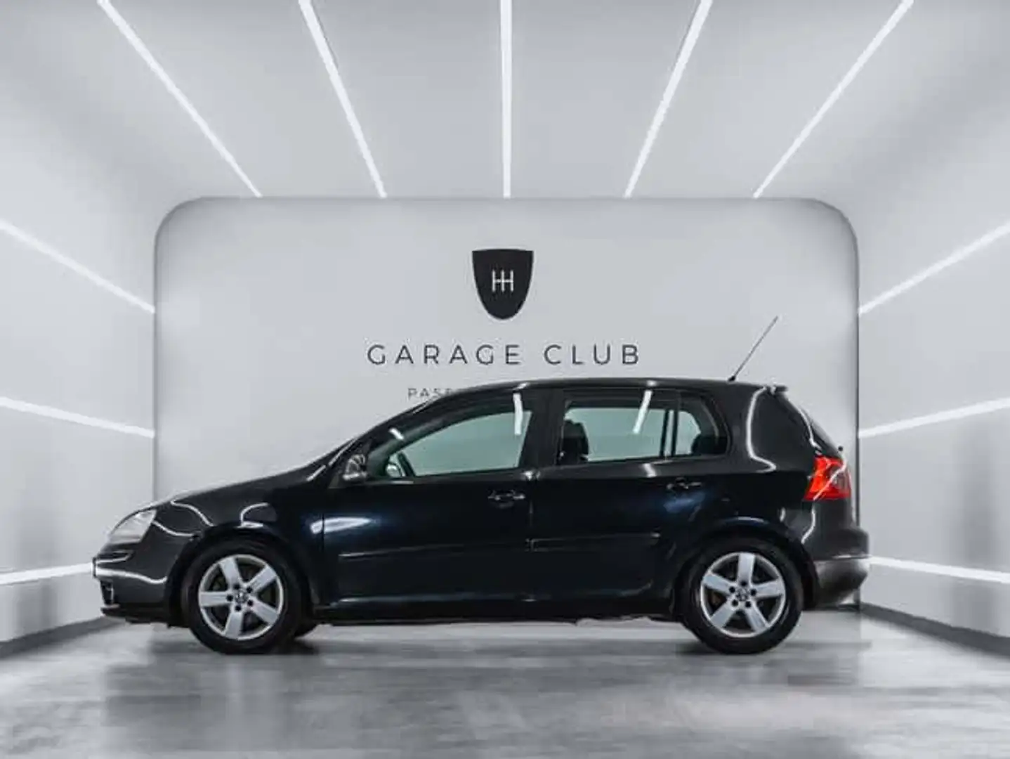 Volkswagen Golf 2.0TDI Sportline - 2