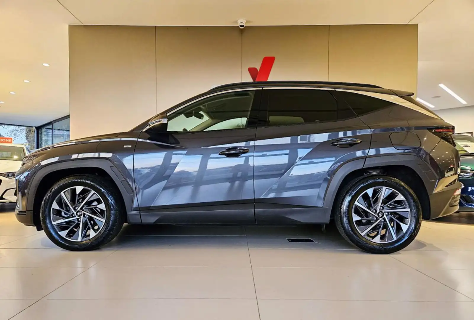 Hyundai TUCSON 1.6 CRDI 48V DCT XLine CAMBIO AUTOMATICO Grigio - 1