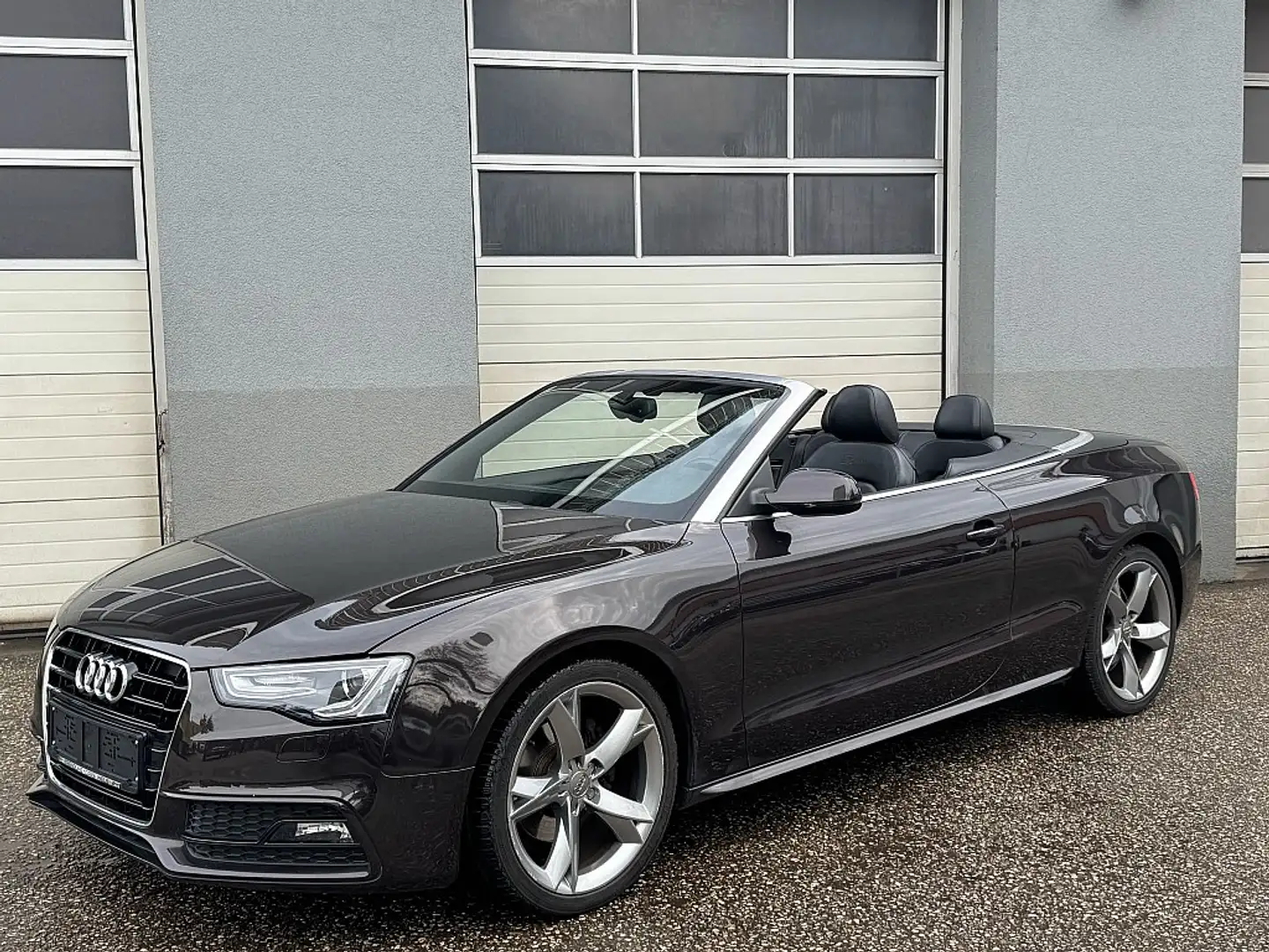 Audi A5 Cabrio 2,0 TDI Aut. *2x S-LINE* Grau - 1