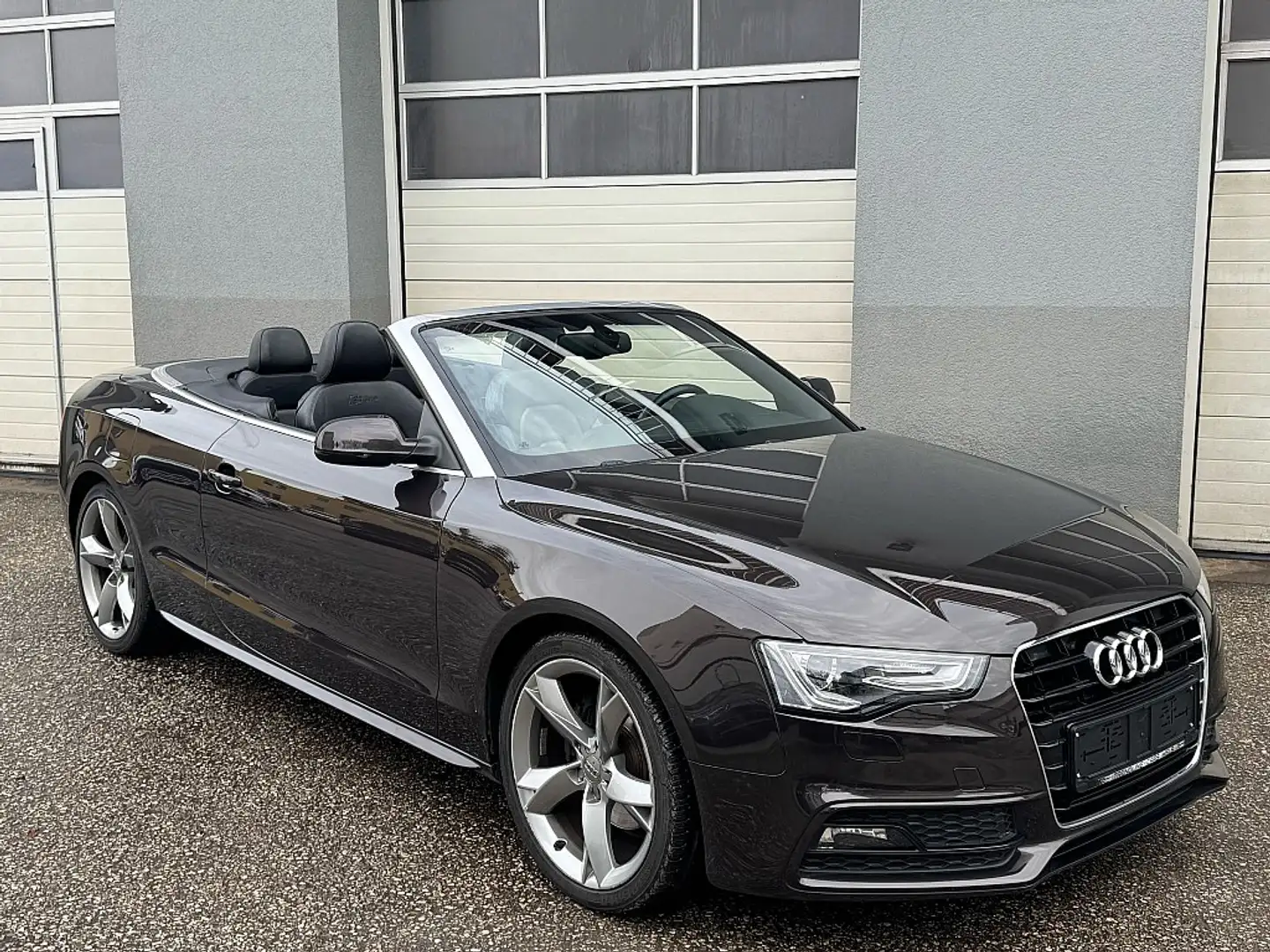 Audi A5 Cabrio 2,0 TDI Aut. *2x S-LINE* Grau - 2