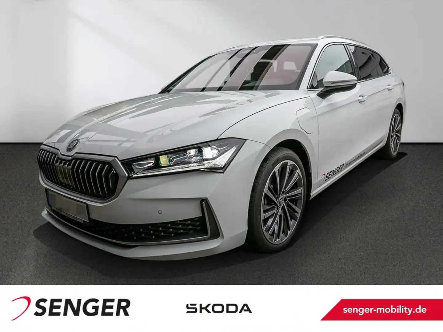 Skoda Superb 1.5 TSI iV L&K AHK Matrix Leder LED Weiß - 1