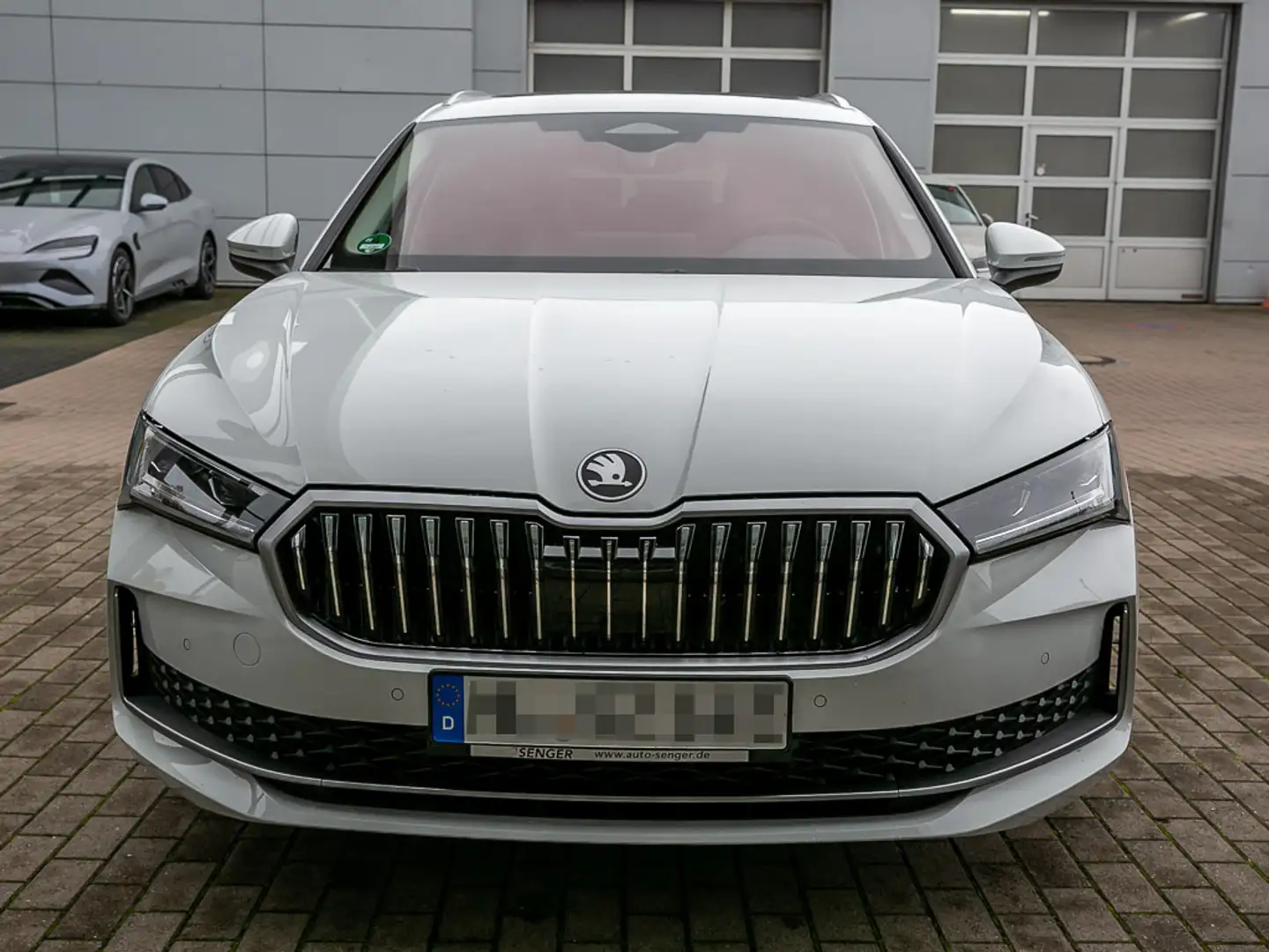 Skoda Superb Combi 1.5 TSI iV L&K AHK Matrix Leder LED Blanc - 2