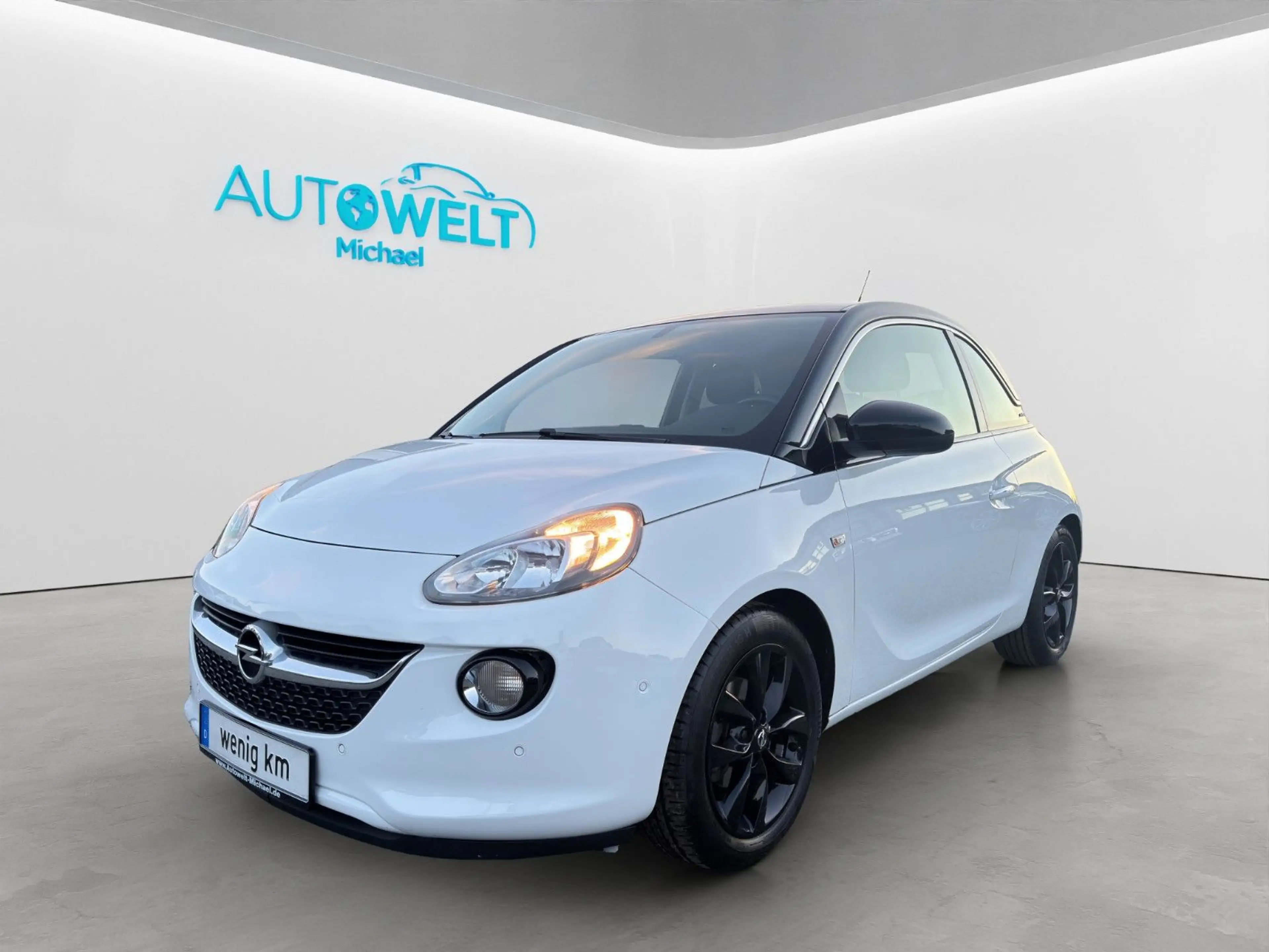 Opel Adam 1.4 Aut. KLIMAAUT SITZH PDC APP TÜV+InspNEU