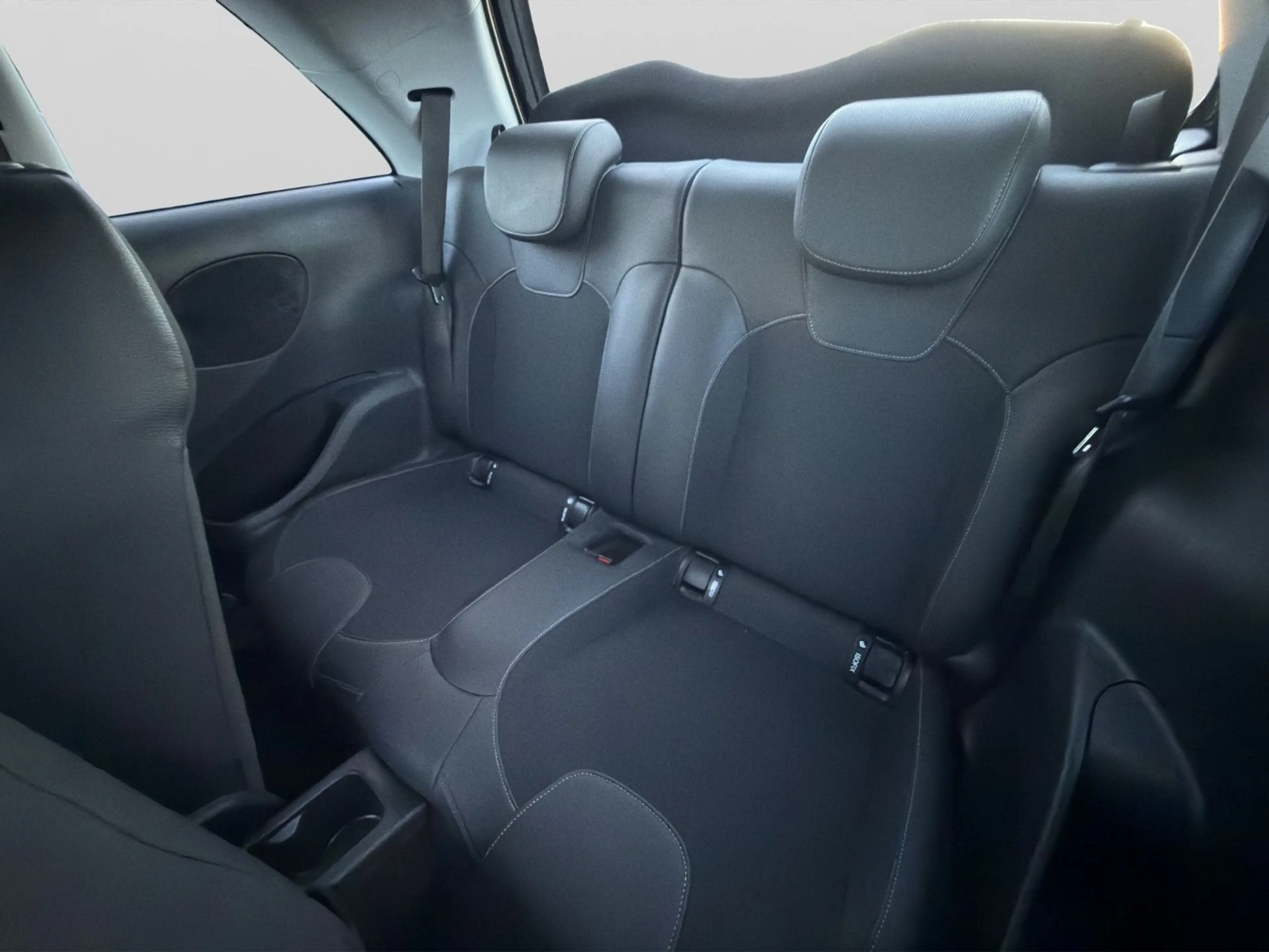 Opel Adam 1.4 Aut. KLIMAAUT SITZH PDC APP TÜV+InspNEU — photo 14