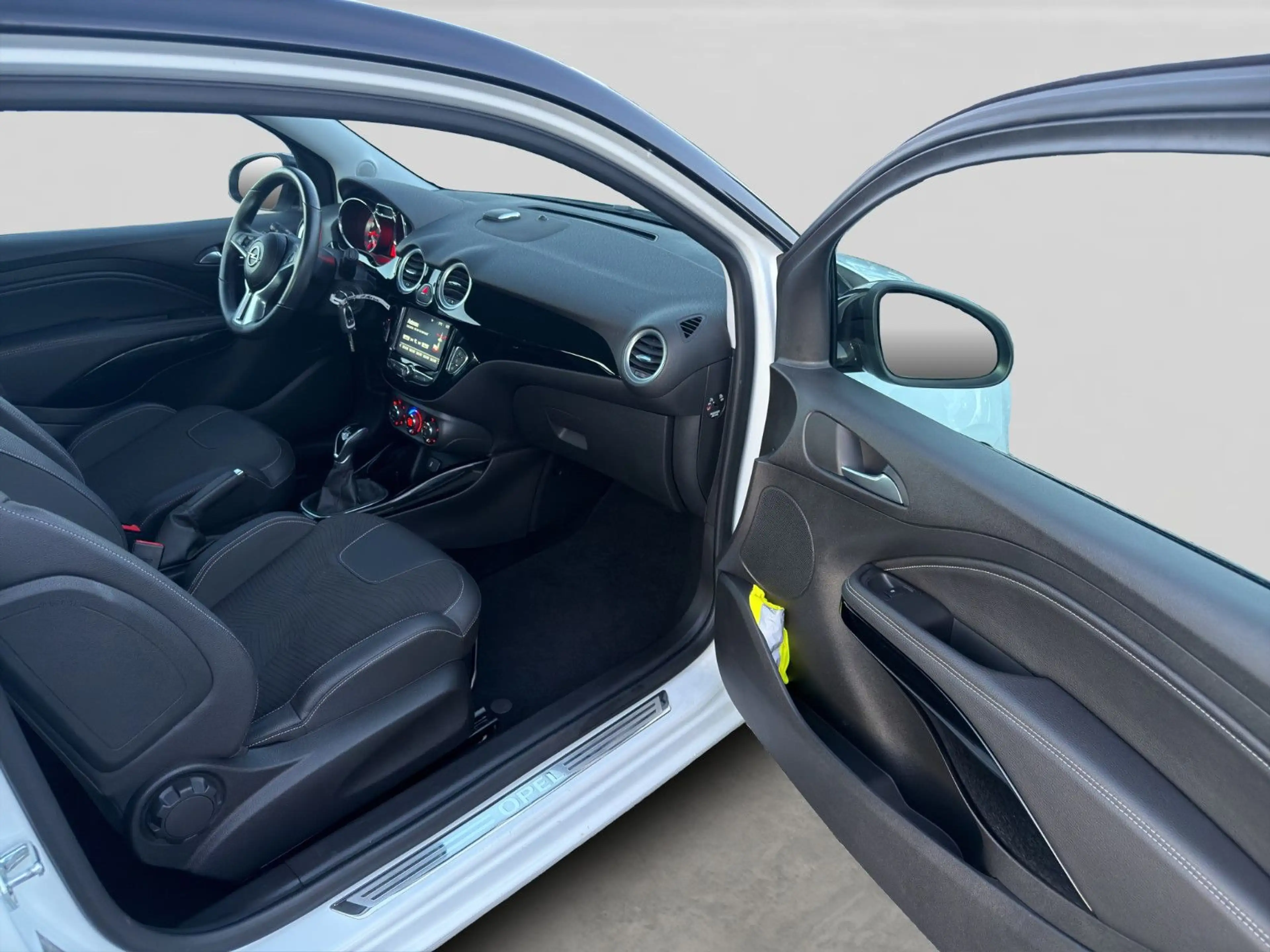 Opel Adam 1.4 Aut. KLIMAAUT SITZH PDC APP TÜV+InspNEU — photo 15