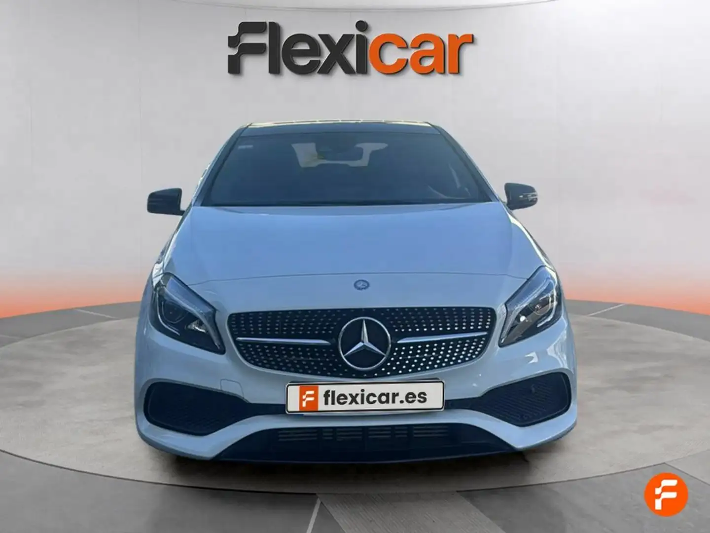 Mercedes-Benz A 220 d AMG Line Blanco - 2